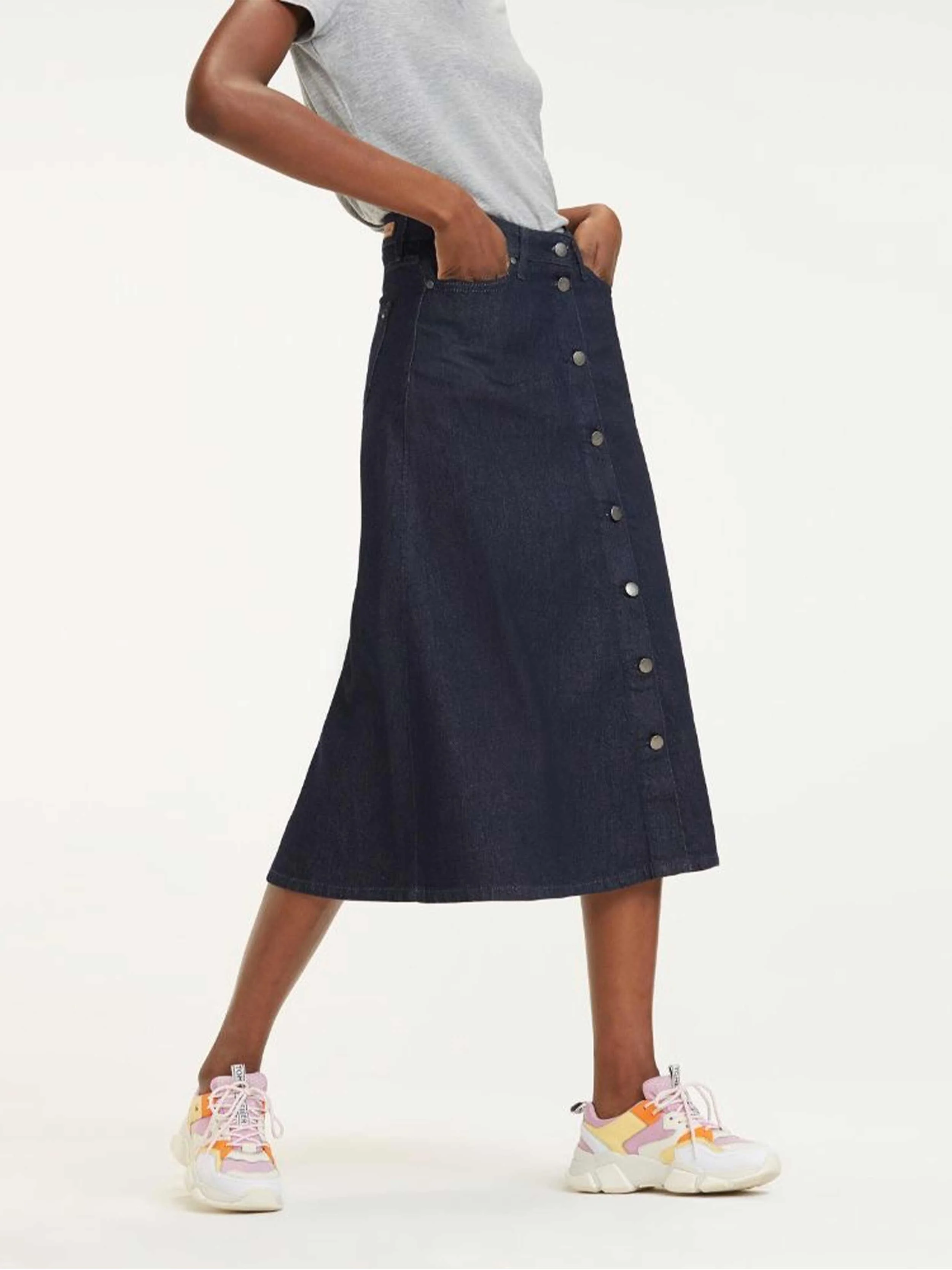 Tommy Hilfiger - Women's Dark Wash Long Full Skirt in Denim - Image 3