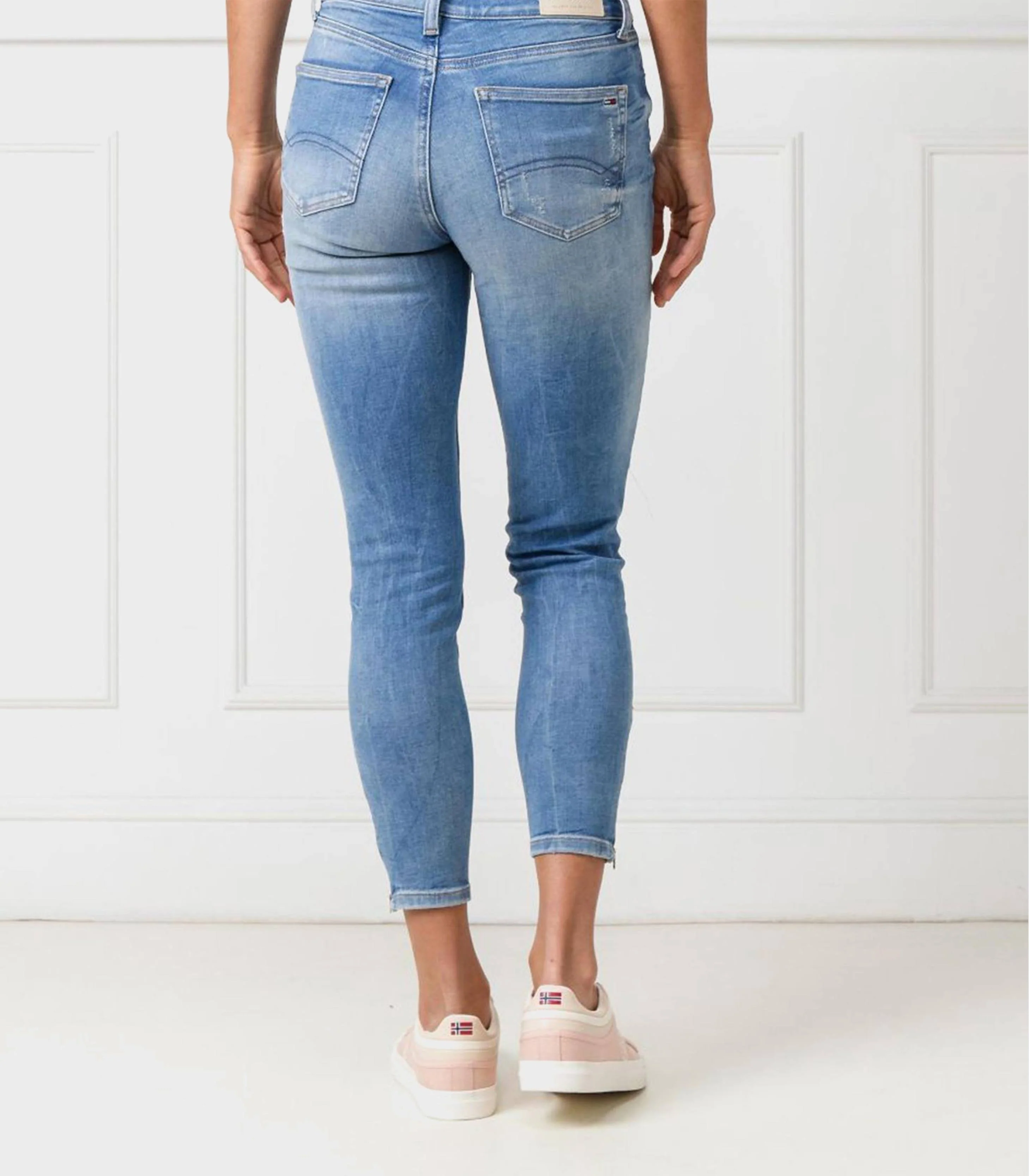 Tommy Hilfiger Jeans - Women's Mid Rise Skinny Jeans - Image 5