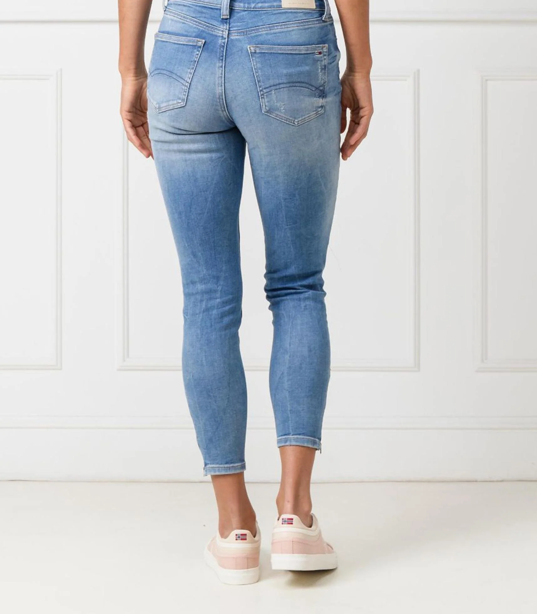 Tommy Hilfiger Jeans - Women's Mid Rise Skinny Jeans - Image 6
