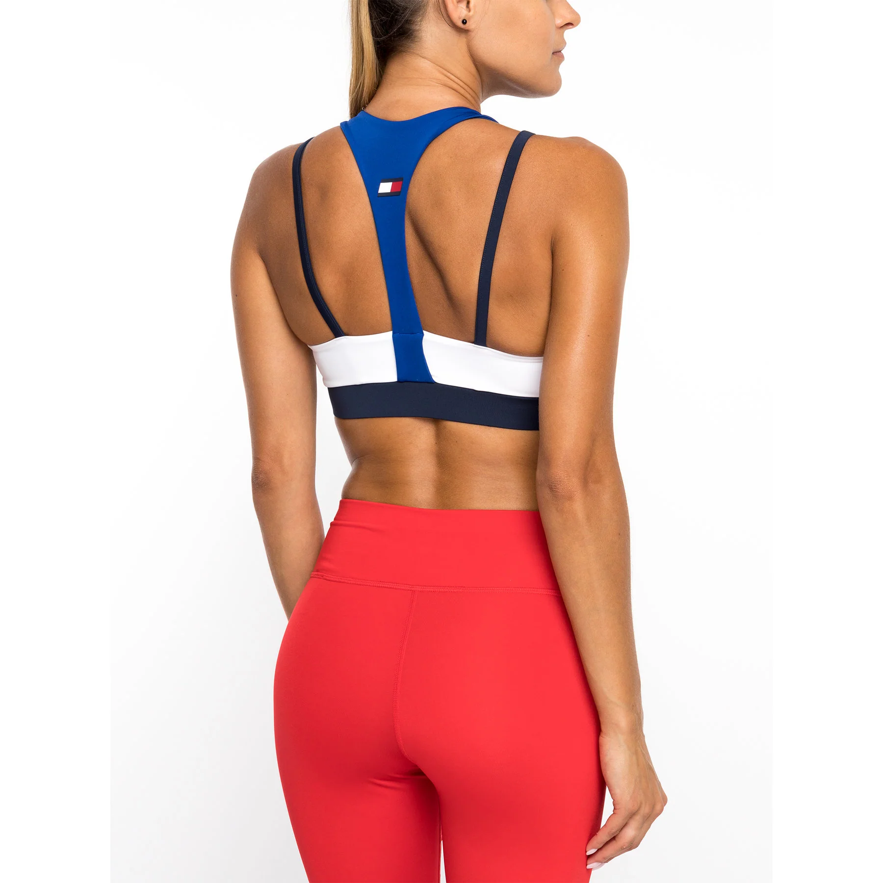 Tommy Hilfiger - Women's Medium Support Sports Bra Relaxed Fit - Image 3