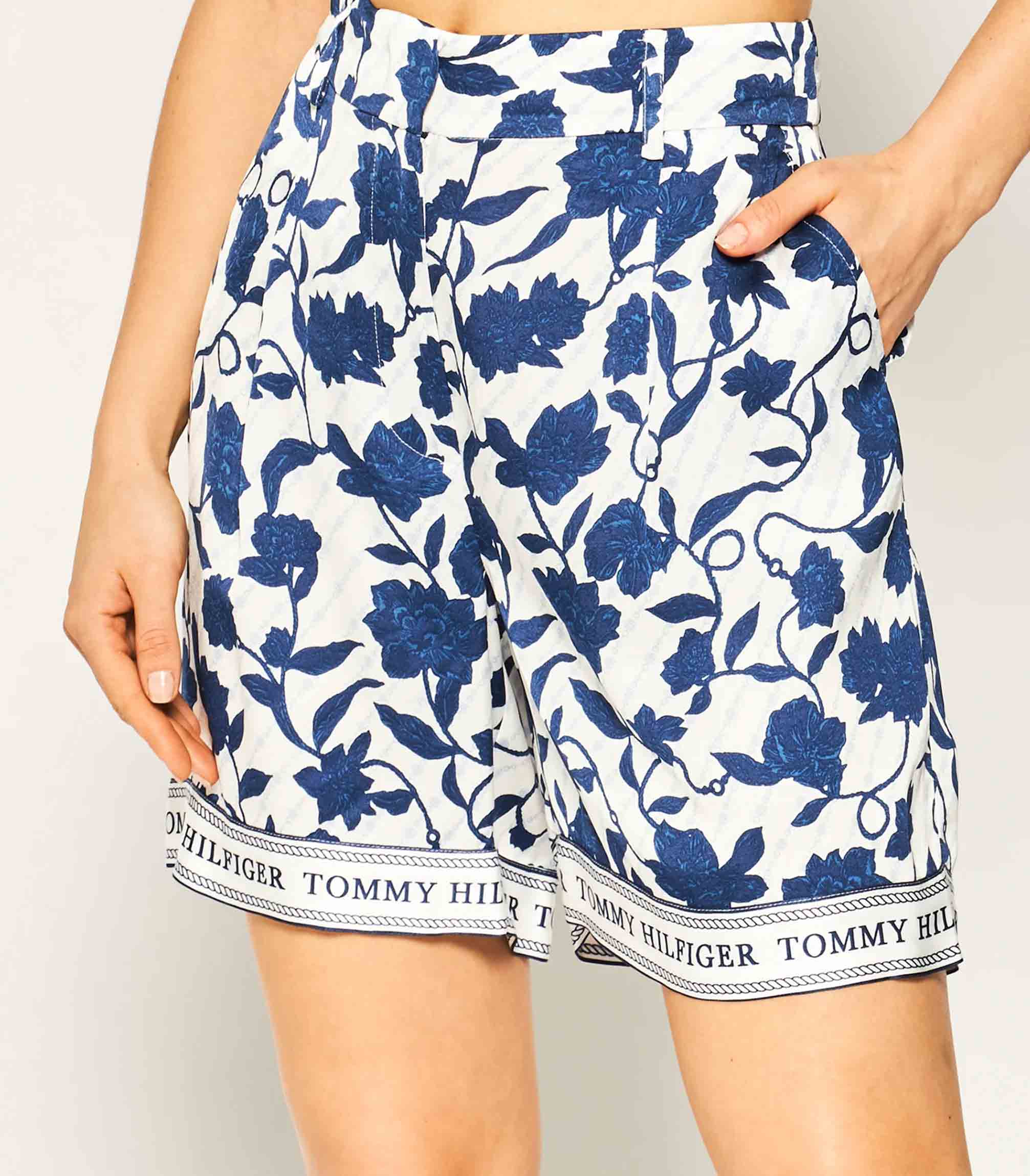 Tommy Hilfiger - Women's Peonie Shorts - Image 3