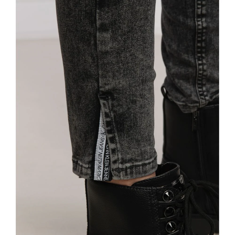 Calvin Klein Jeans - Mid Rise Skinny Ankle , Style J20j215402 - Image 7