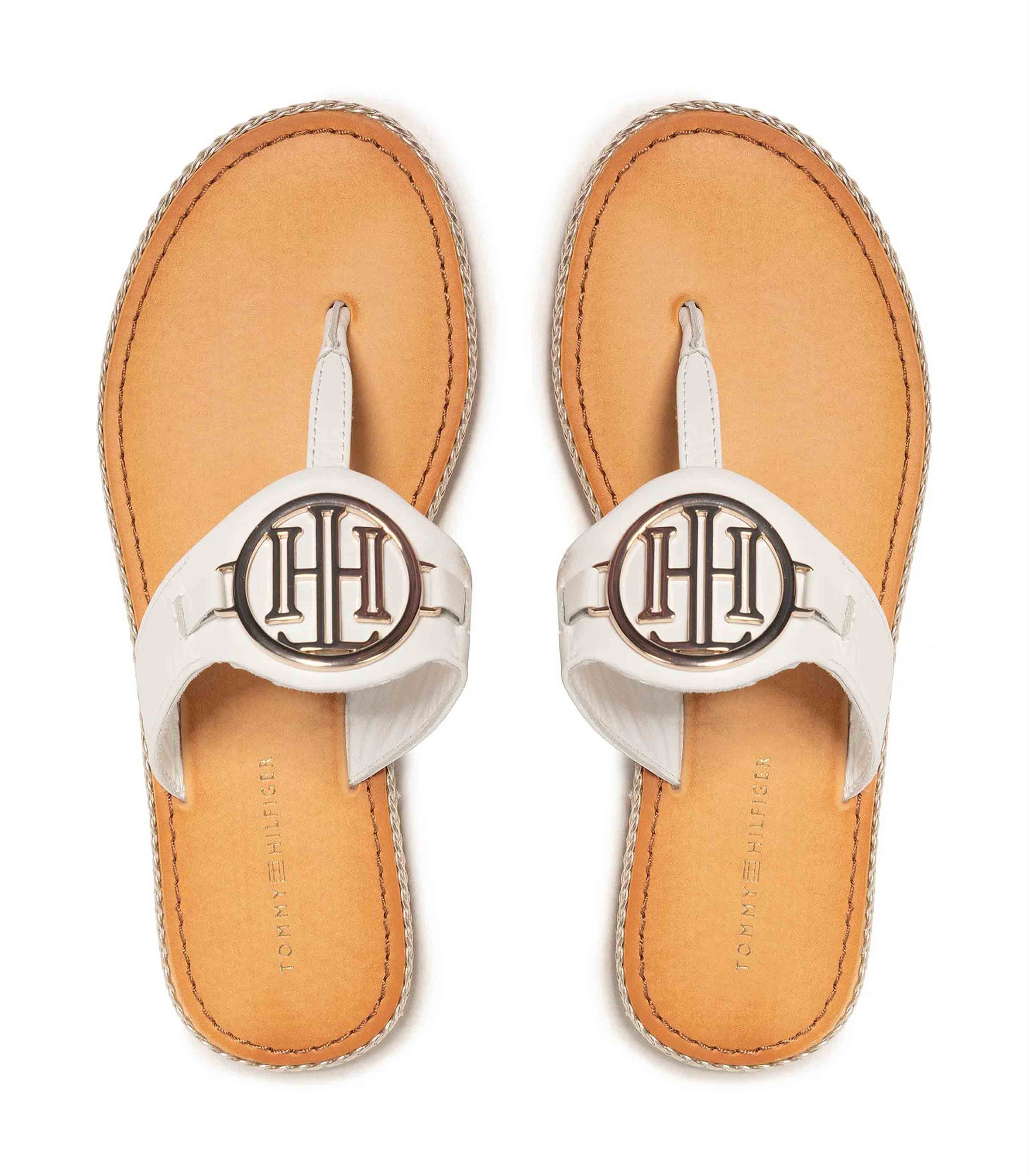 Tommy Hilfiger - Toe separator Essential Leather Flat Sandal - Image 10