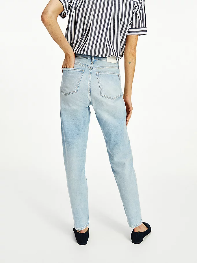 Tommy Hilfiger - Women's Gramercy Mom High Rise Tapered Jeans - Image 5
