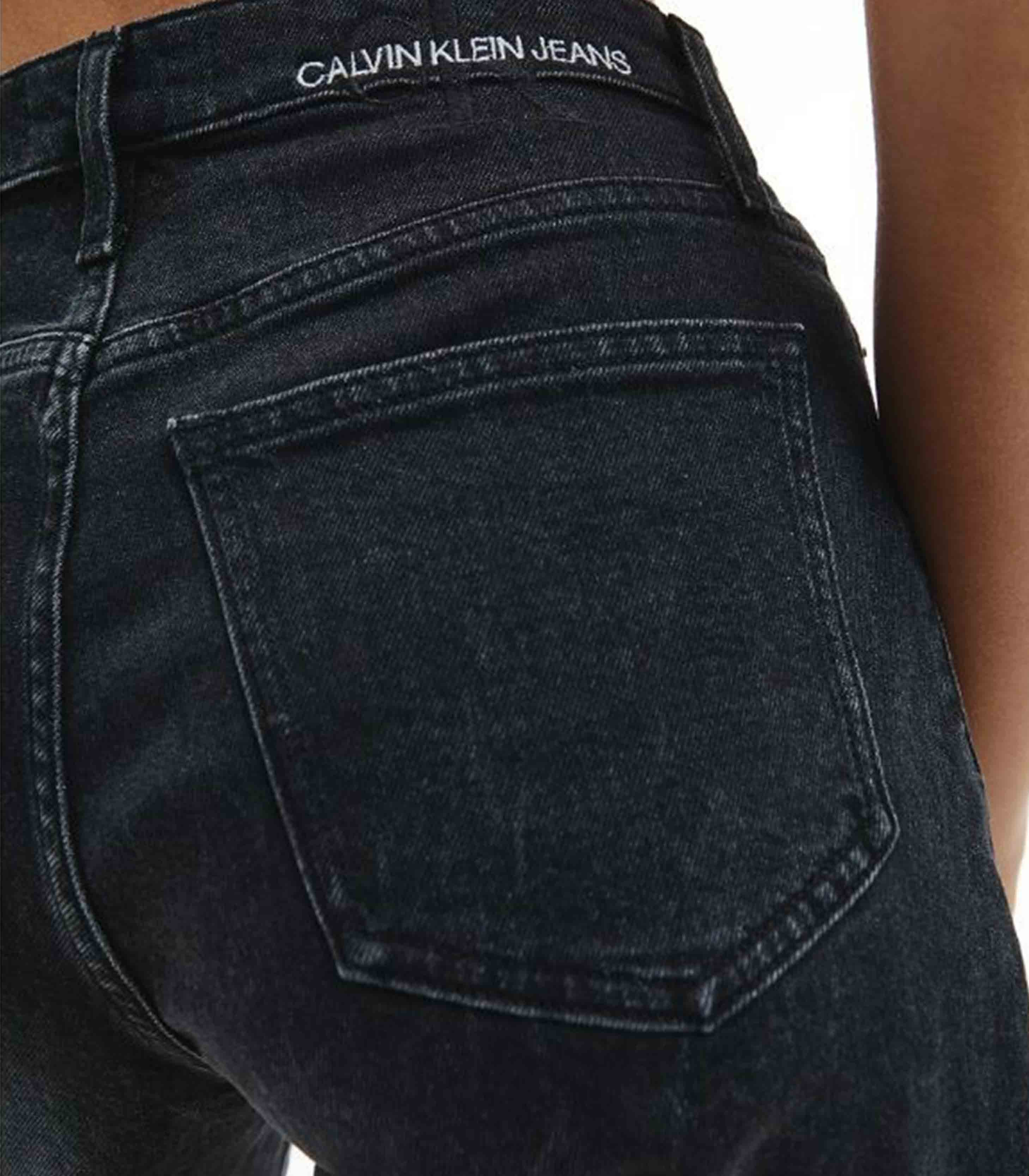 Calvin Klein Jeans - Denim Shorts Mom Fit - Image 5