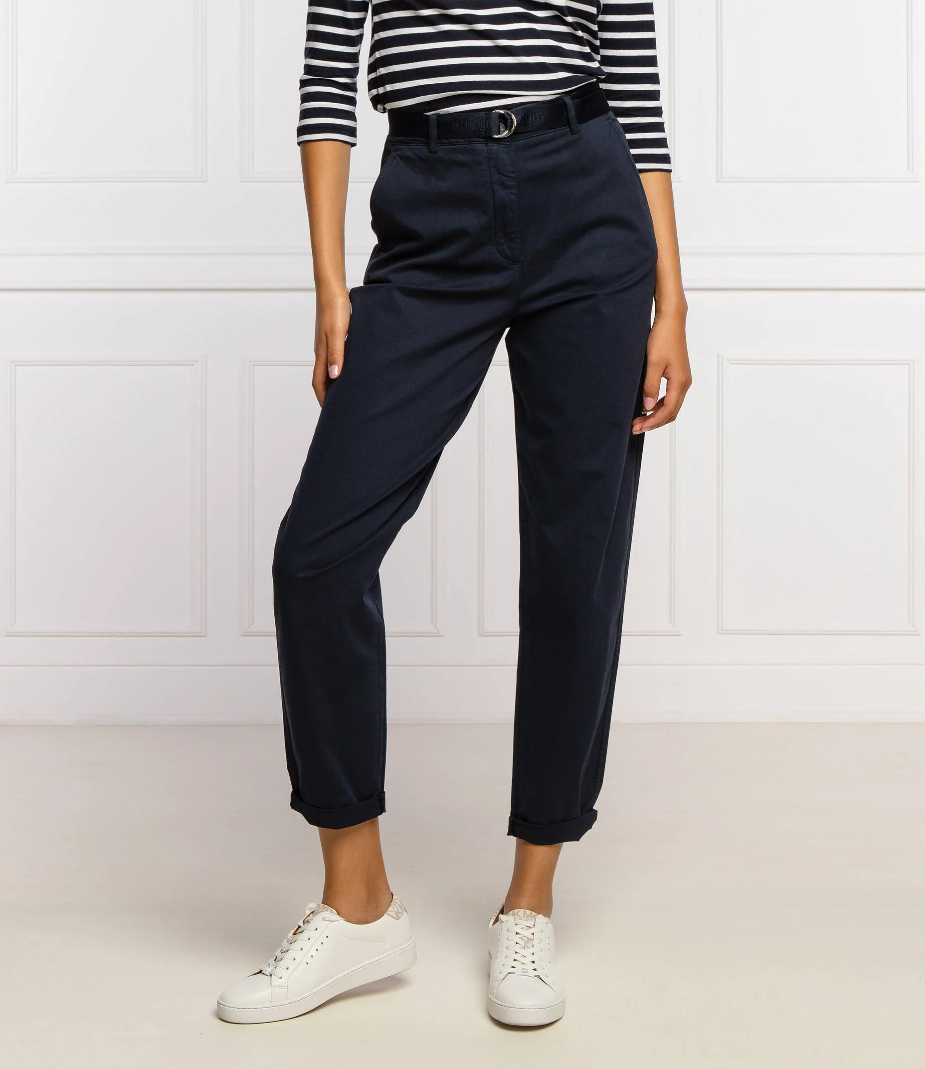 Tommy Hilfiger - Women's Blend Belt Tapered Chino Pants - Image 2