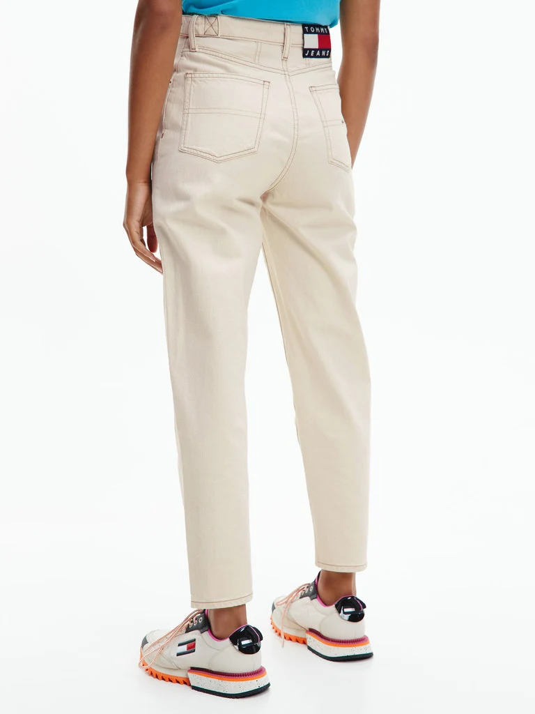 Tommy Hilfiger Jeans - Mom Jeans Fit Ultra High Rise Tapered - Image 3