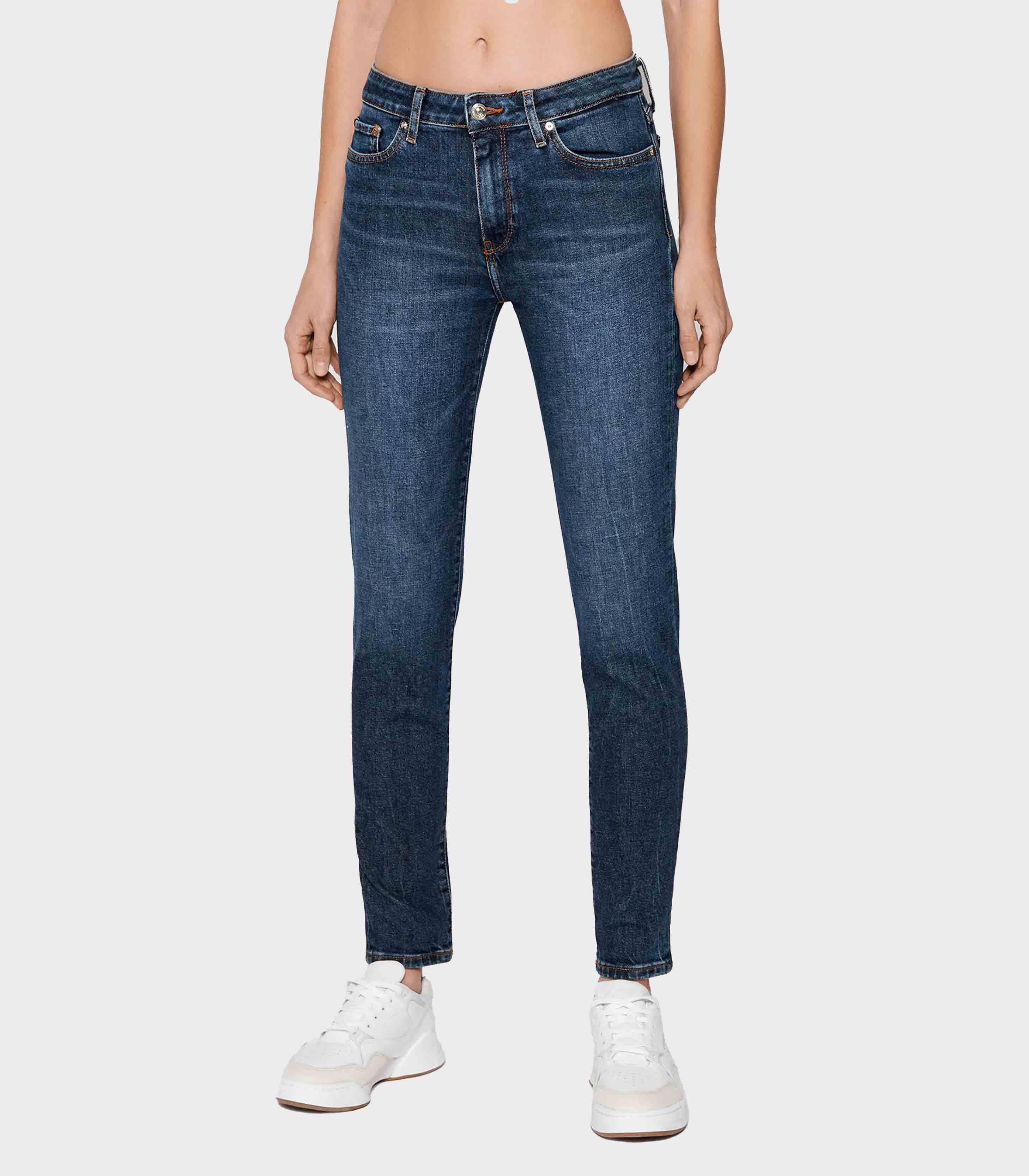 Tommy Hilfiger - Venice Mid Rise Slim Faded Jeans - Image 3