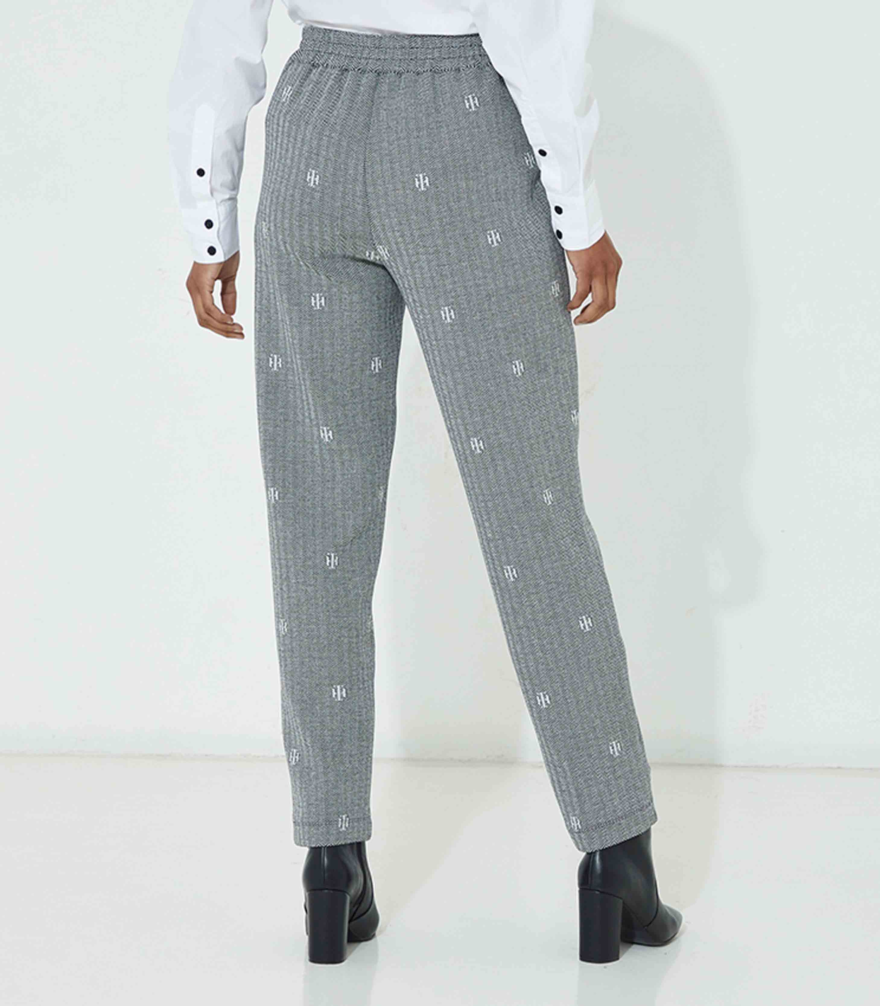 Tommy Hilfiger - Monogram Jacquard Relaxed Tapered Trousers - Image 2