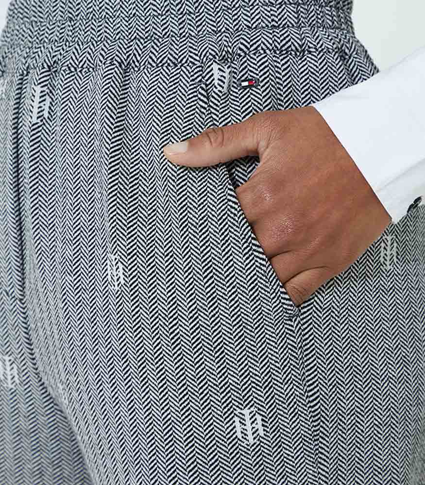 Tommy Hilfiger - Monogram Jacquard Relaxed Tapered Trousers - Image 4
