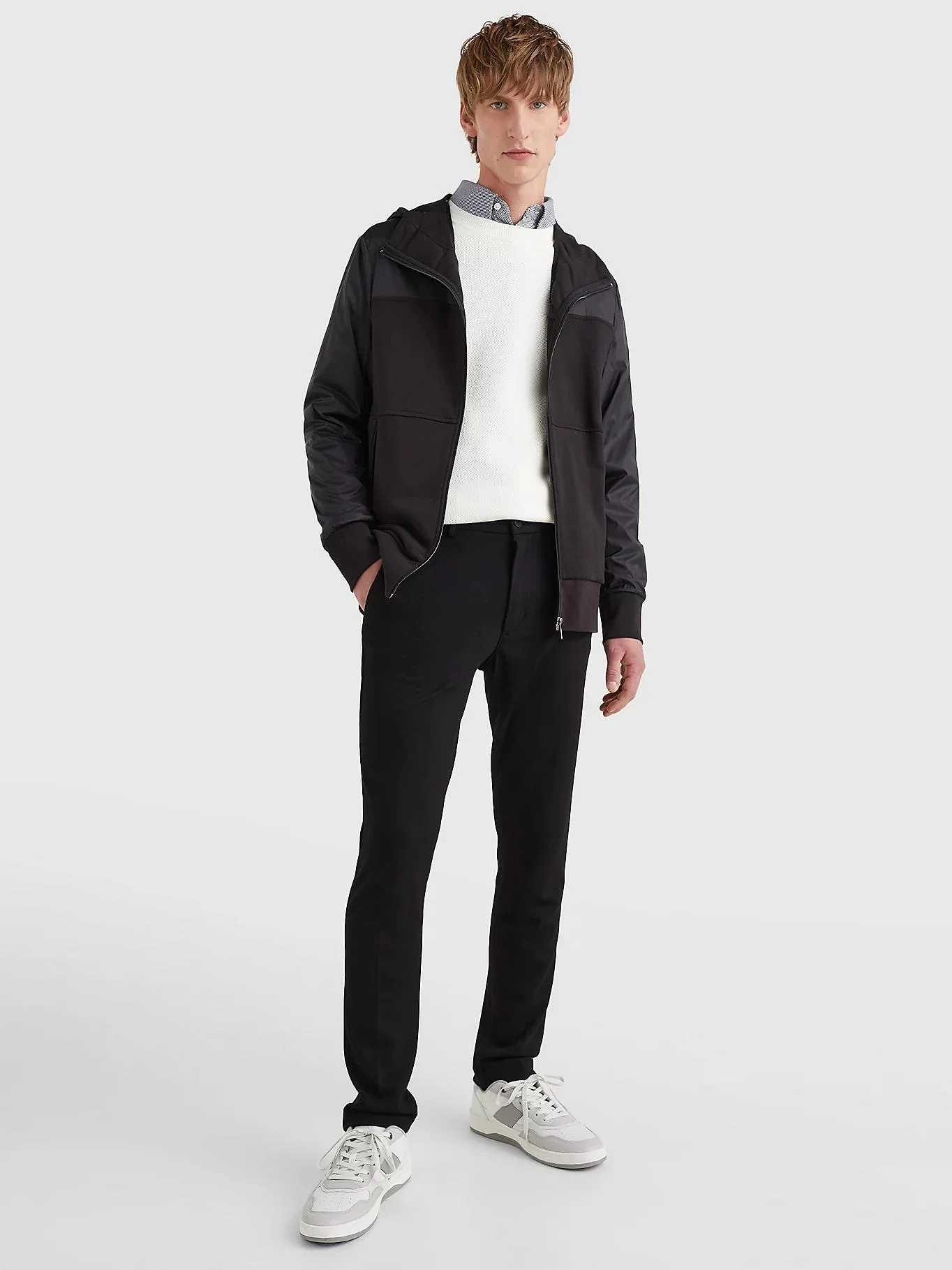 Tommy Hilfiger - Men's Bleecker Slim Fit Jersey Chinos - Image 4