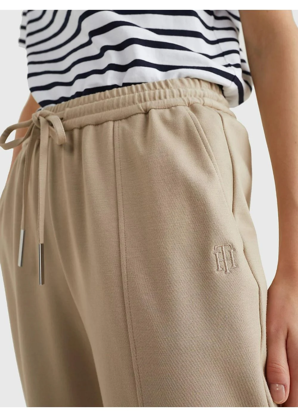 Tommy Hilfiger - Tape Drawstring Tapered Fit Trousers - Image 4
