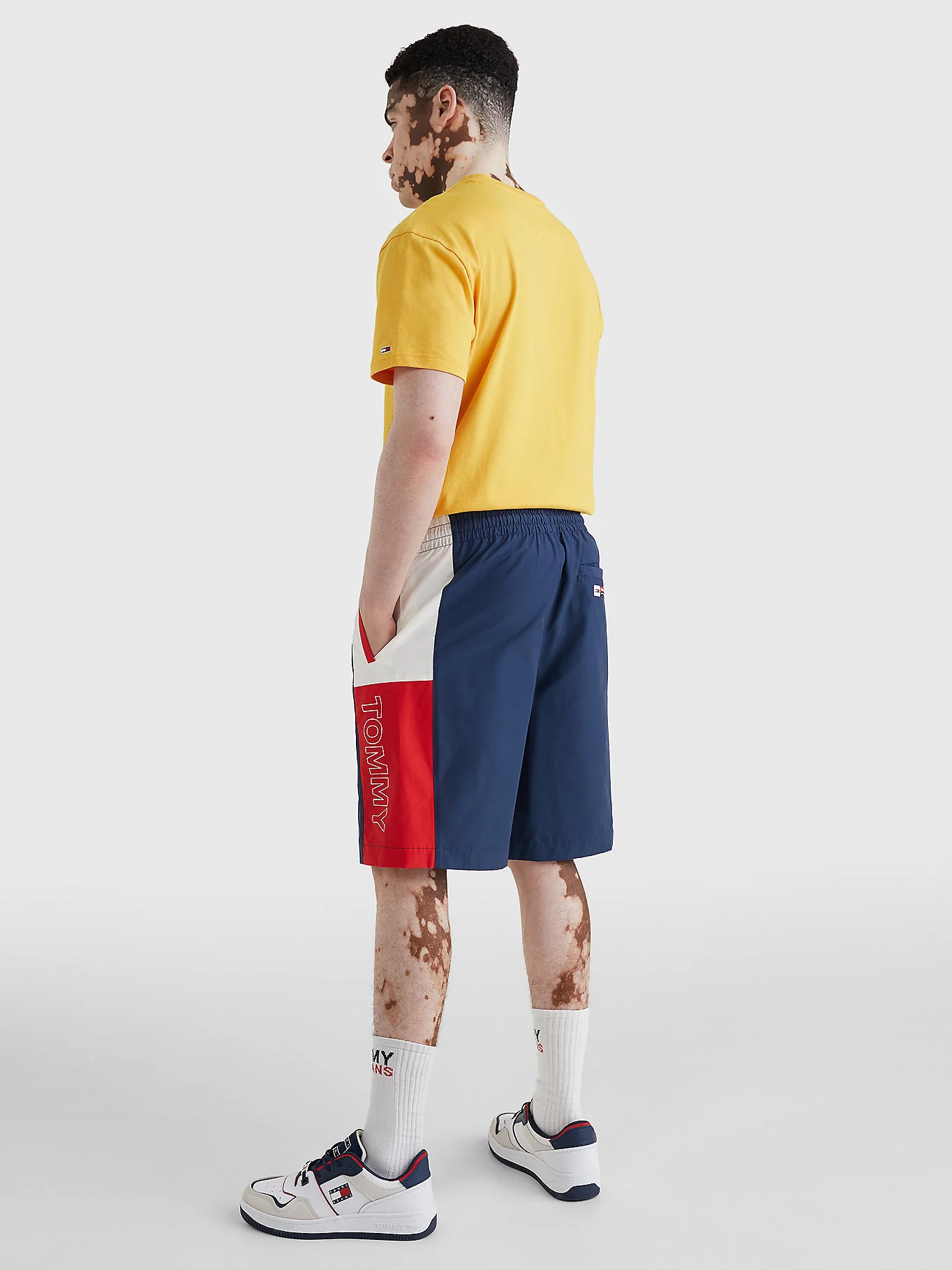 Tommy Hilfiger Jeans - Men's Relaxed Fit Basketball Shorts - Image 4