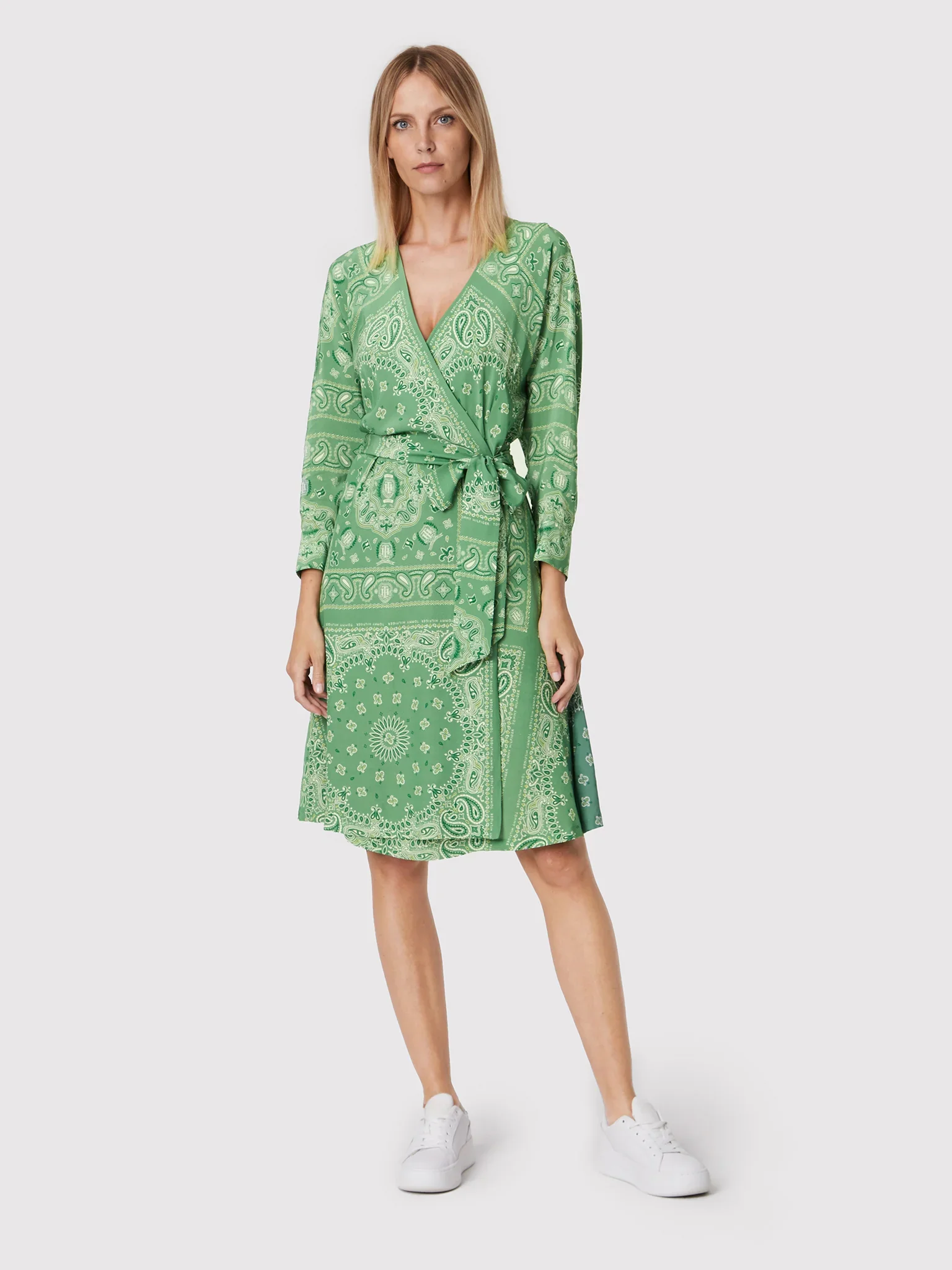 Tommy hilfiger - bandana knee length relaxed wrap dress - women - Image 9