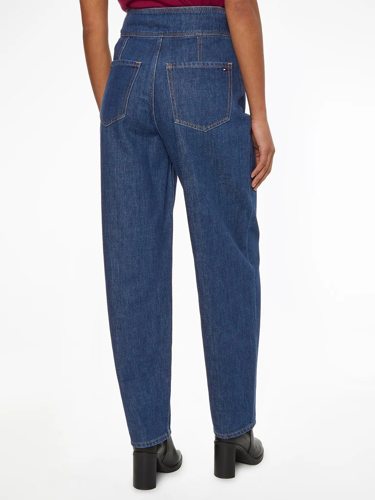 Tommy Hilfiger - Women's High Rise Relaxed Belted Jeans - Image 3