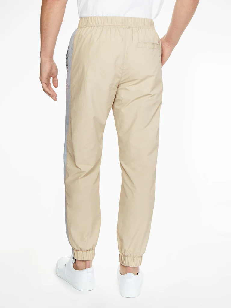 Tommy Hilfiger Jeans - Men's Colourblock Windpants Tapered Fit - Image 5