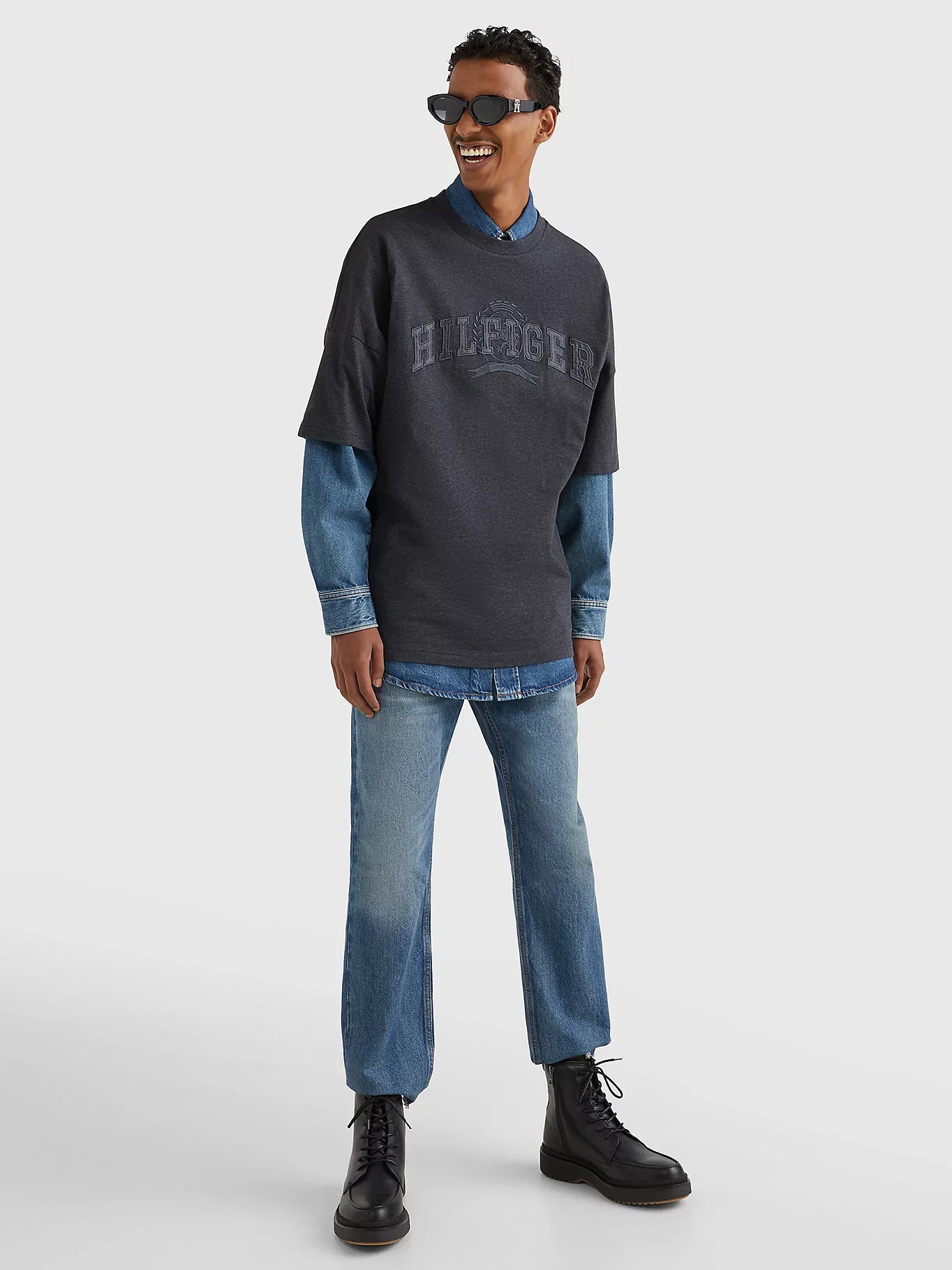 Tommy Hilfiger - Men's Crest Organic Cotton College T-Shirt - Image 5