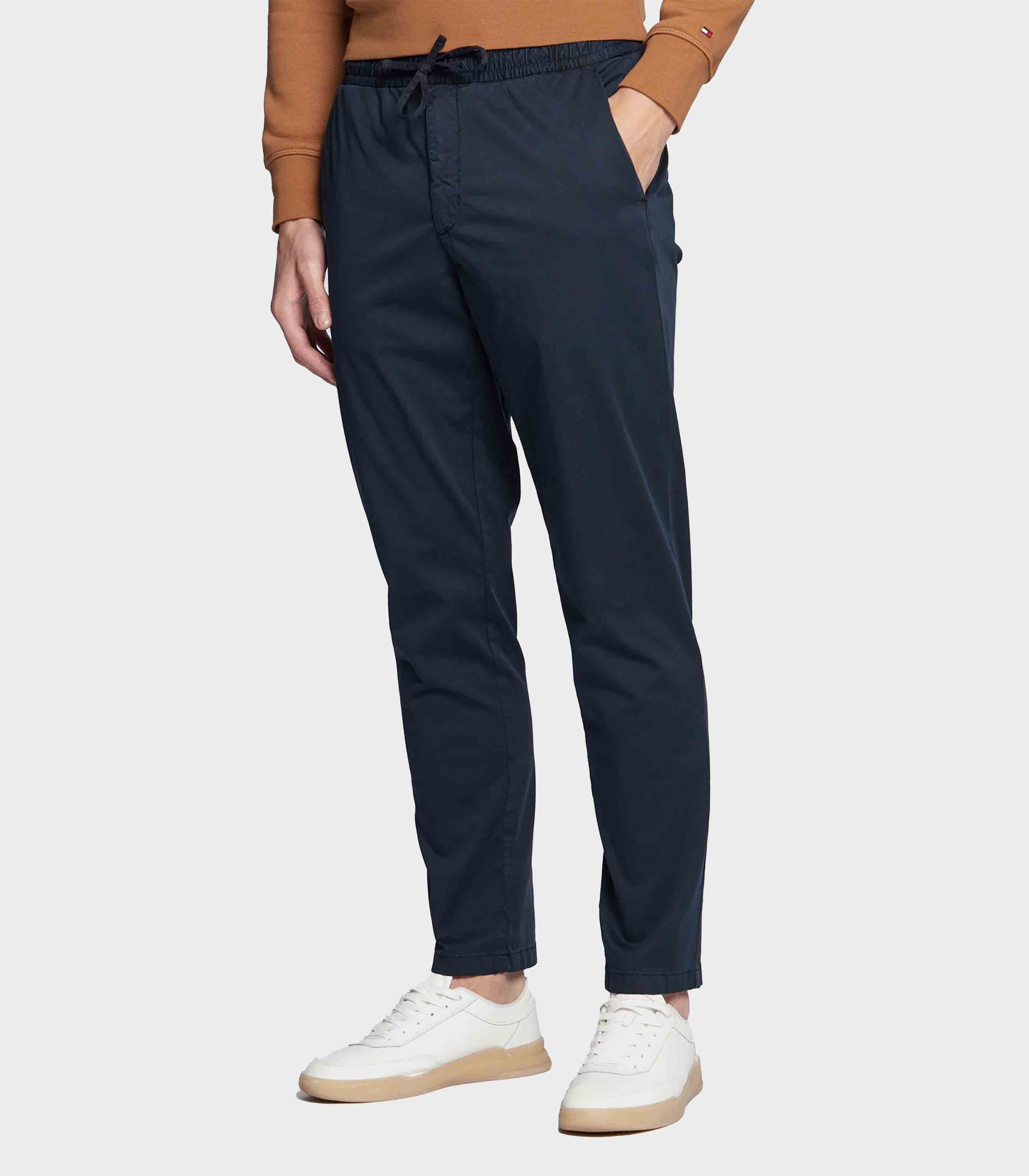 Tommy Hilfiger - Men's Chelsea Relaxed Drawstring Satin Trousers - Image 11