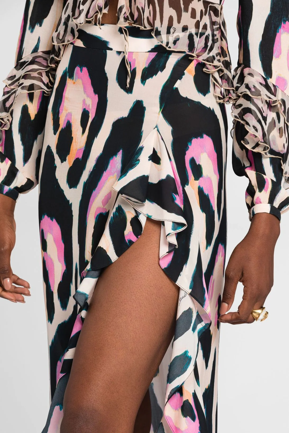 Roberto Cavalli - High Waist Leopard-Print Asymmetric Skirt With Side Split - Image 4
