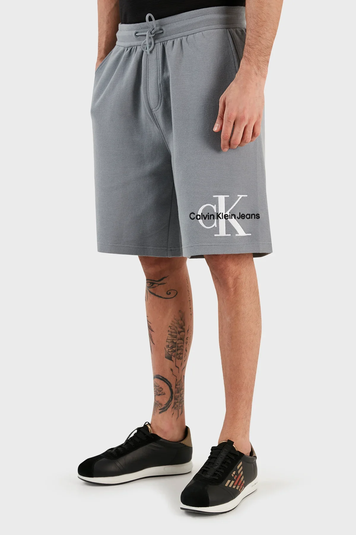 Calvin Klein Jeans - Men's Monologo Regular Fit Shorts - Image 5