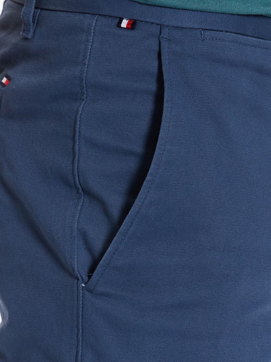 Tommy Hilfiger - Men's 1985 Collection Bleecker Slim Fit Chinos - Image 10