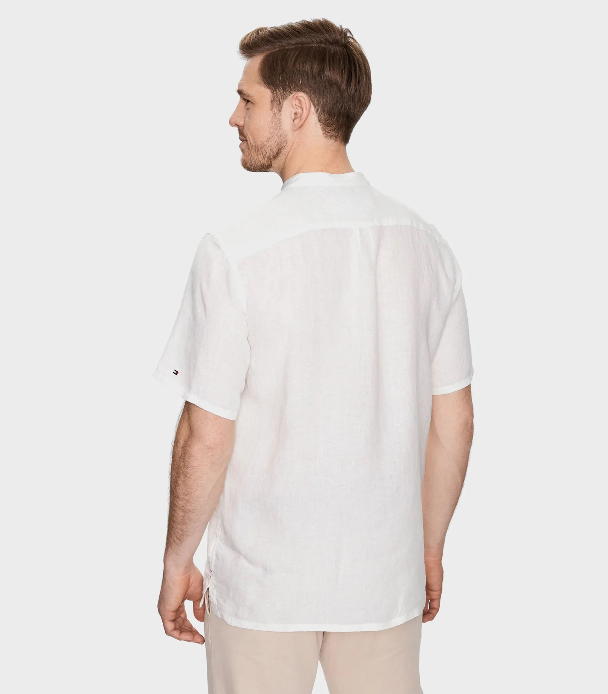 Tommy Hilfiger - Men's Linen Regular Fit Short Sleeve Shirt - Image 5