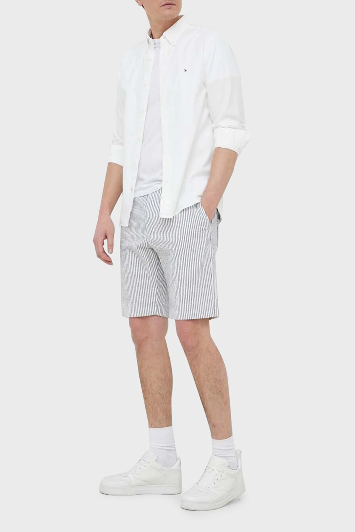 Tommy Hilfiger - Men's Harlem Seersucker Relaxed Stripe Shorts - Image 2