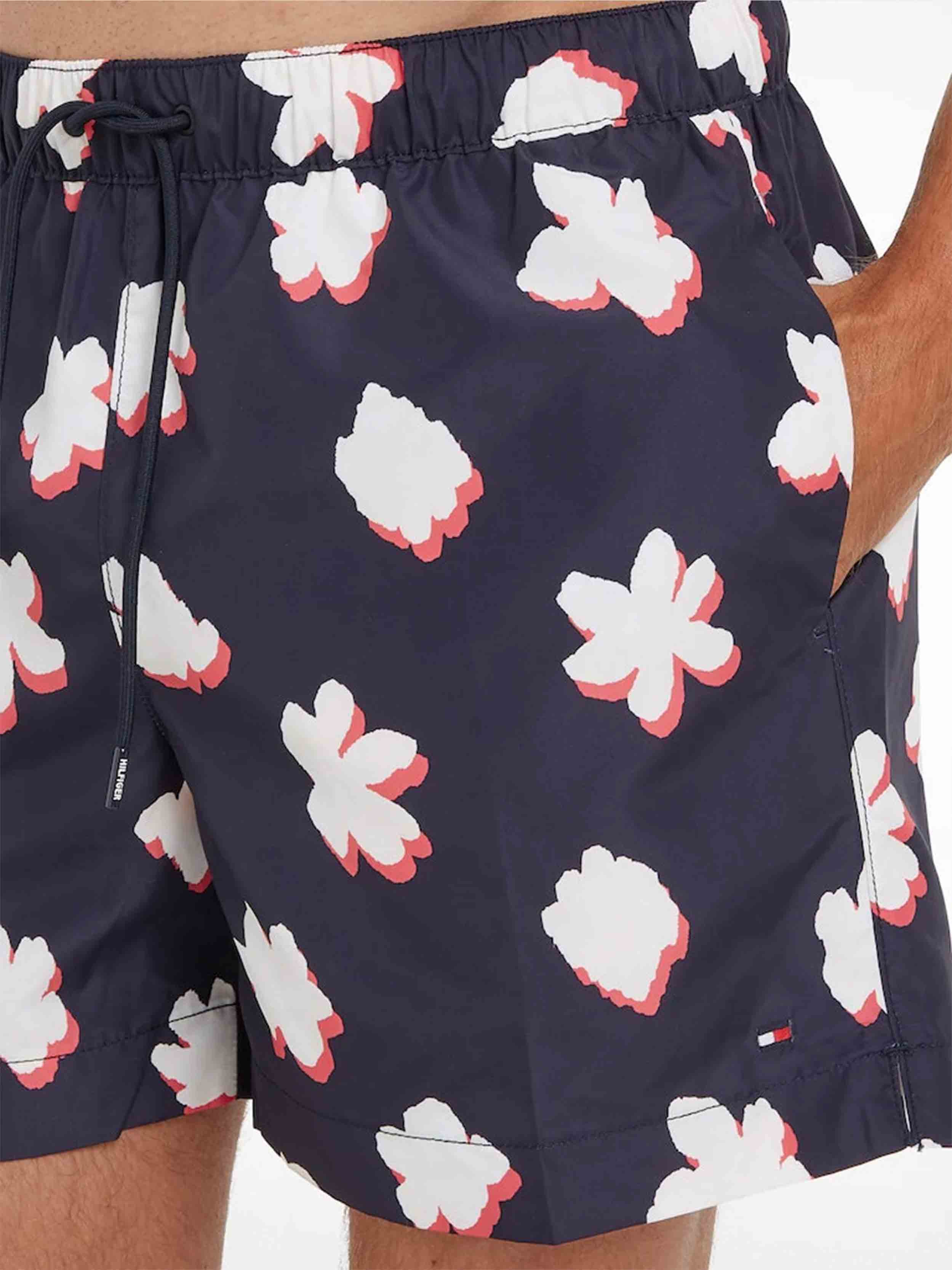 Tommy Hilfiger - Men's Medium Drawstring Printed Swim Shorts - Image 16