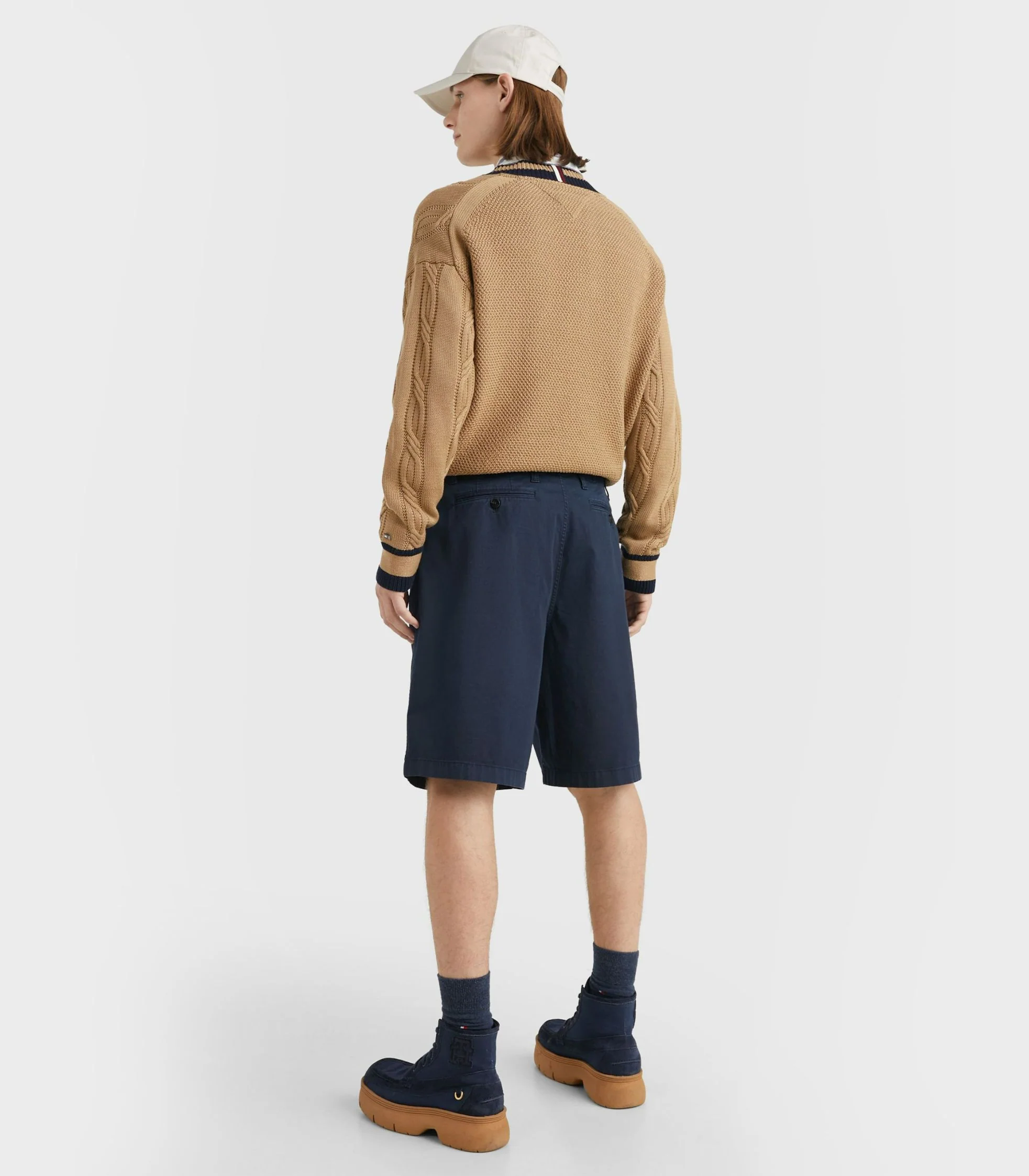 Tommy Hilfiger - Men's Garment-Dyed Gabardine Wide Leg Bermuda Shorts - Image 4