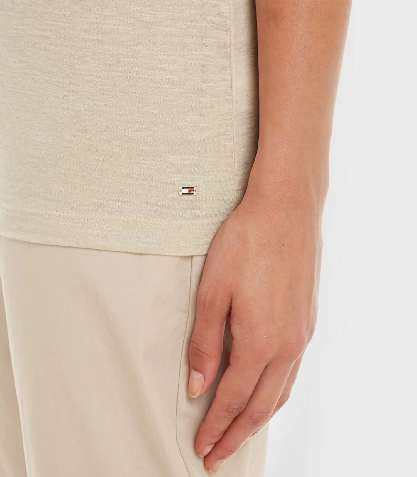 Tommy Hilfiger - Scoop Neck Rolled Sleeve T-Shirt Regular Fit - Image 4