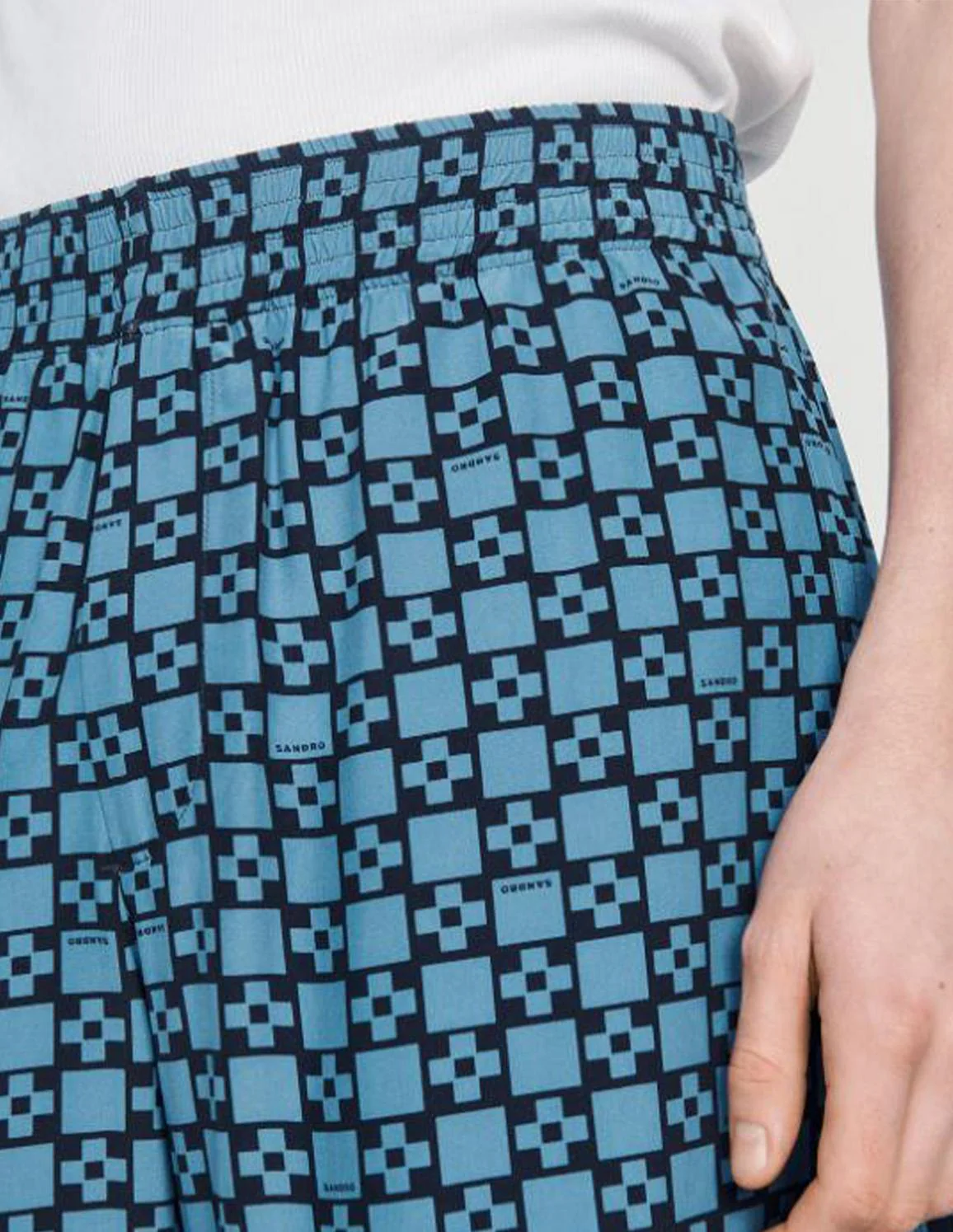 SANDRO  - Men's Square Cross Printed Shorts - Image 6