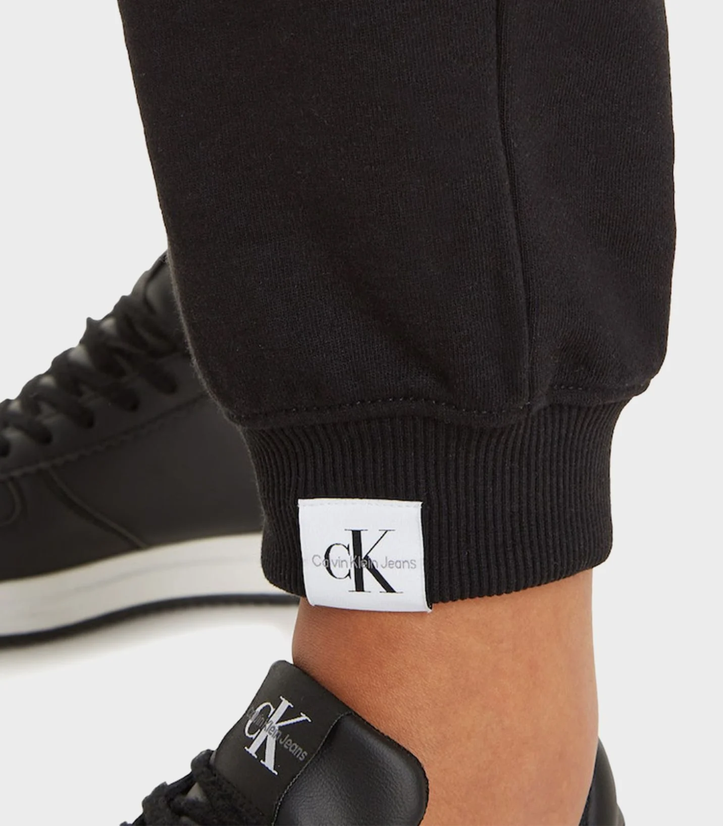Calvin Klein Jeans - Tab Jogging Pants Regular Fit - Image 4