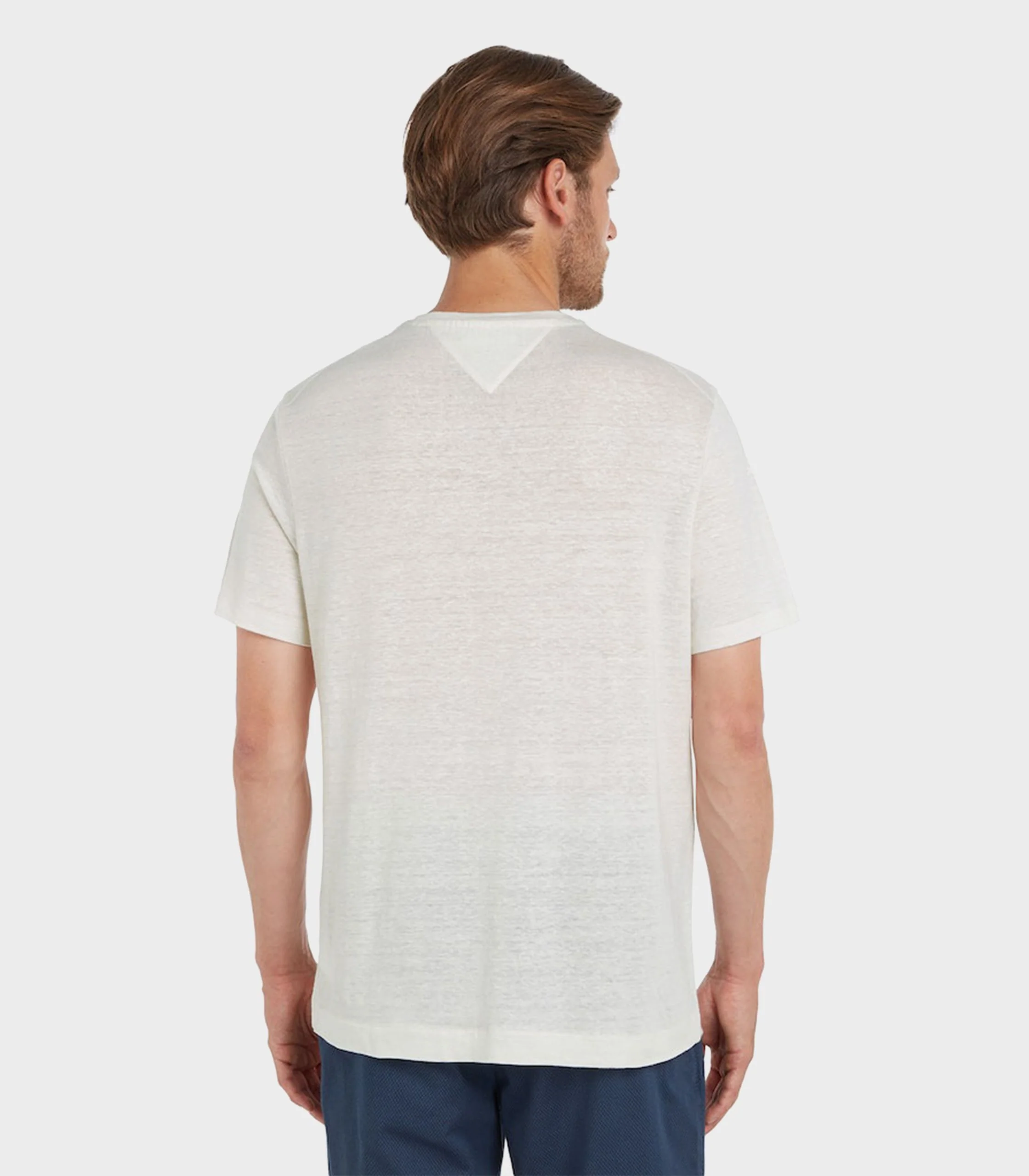 Tommy Hilfiger - Men's Premium Linen Regular Fit  T-Shirt - Image 10