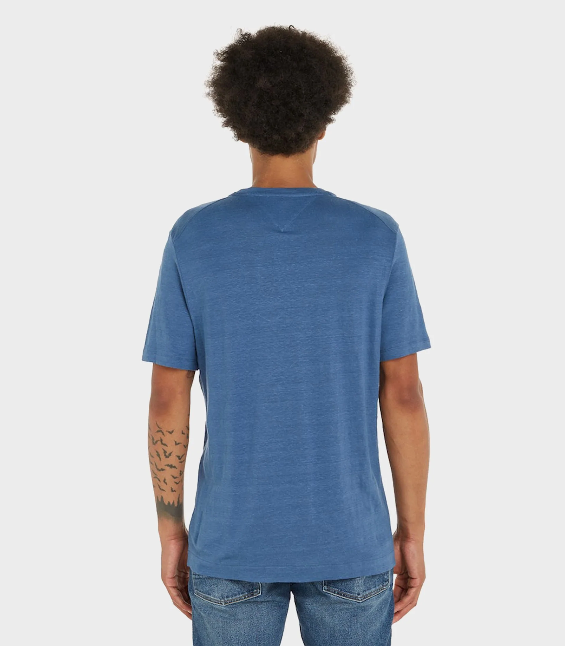 Tommy Hilfiger - Men's Premium Linen Regular Fit  T-Shirt - Image 3