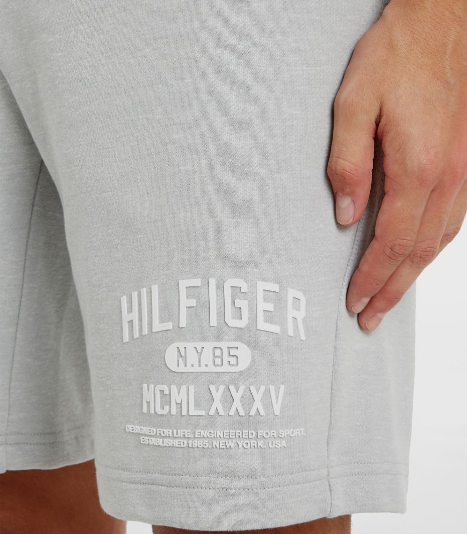 Tommy Hilfiger - Men's Graphic Sweatshorts Regular Fit - Image 3