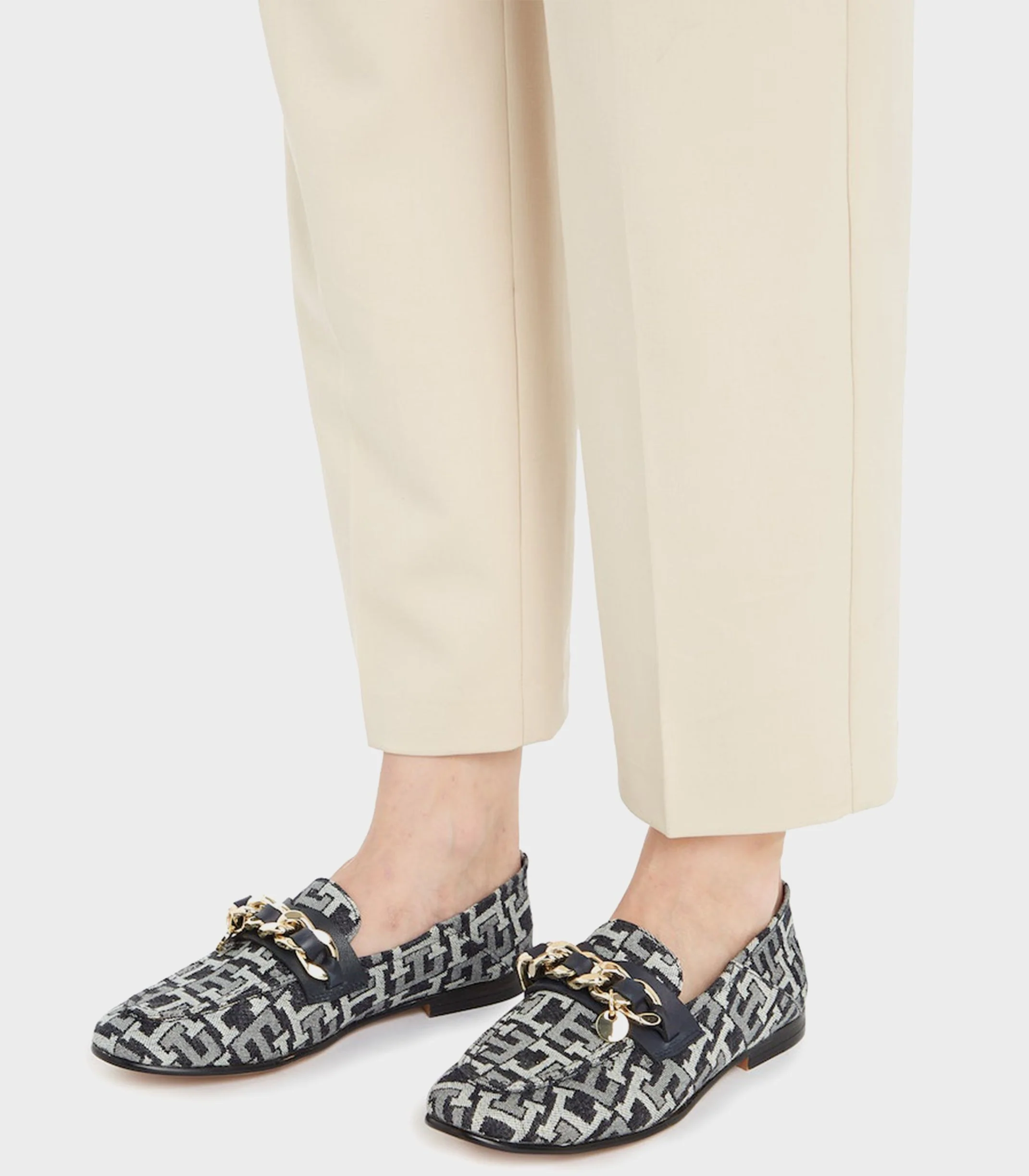 Tommy Hilfiger - Chain Denim Loafer - Image 3