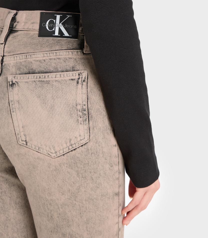 Calvin Klein Jeans - Mom Jean - Image 3