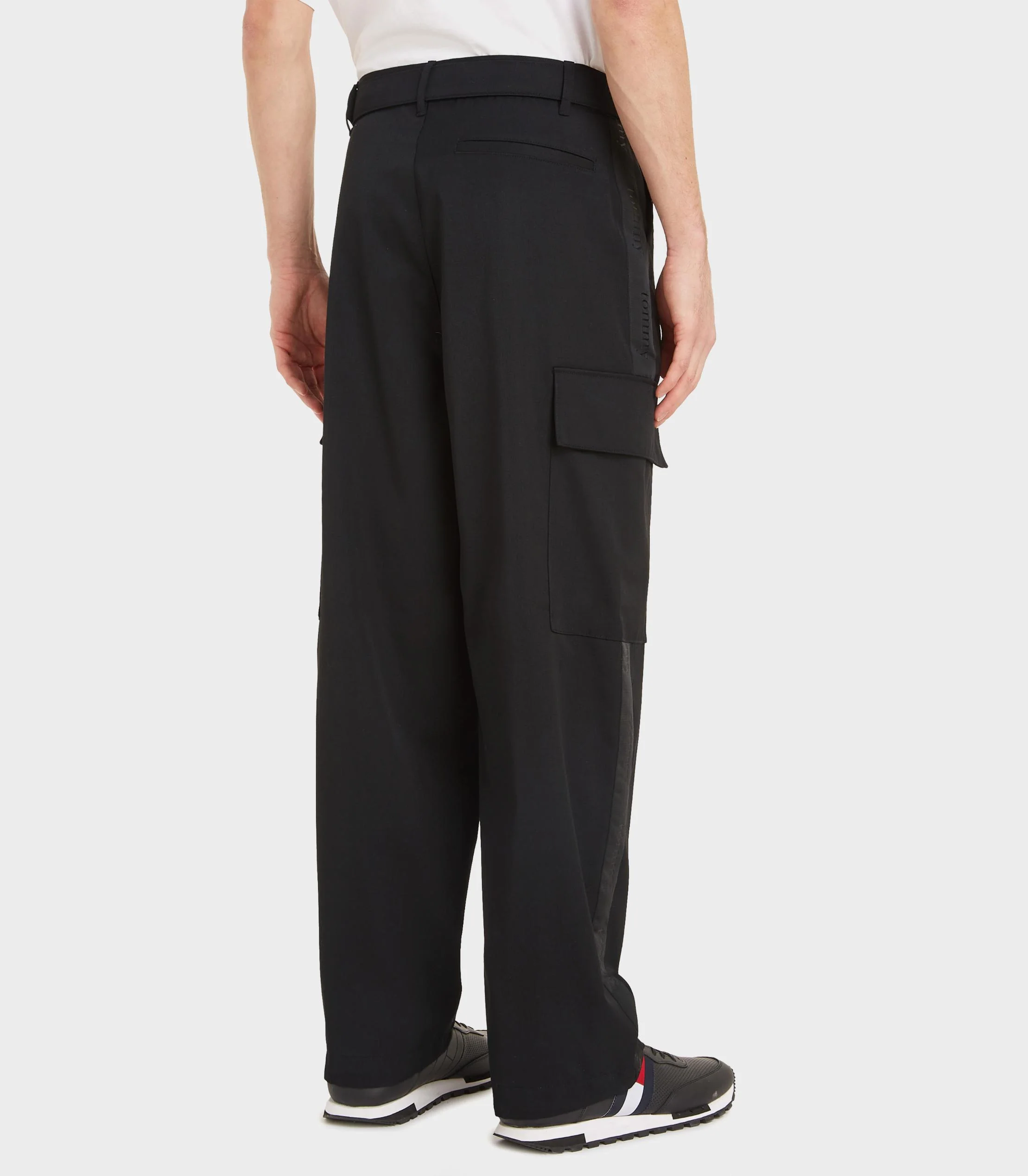 Tommy Hilfiger Jeans - Wide Leg Belted Cargo Trousers - Image 10