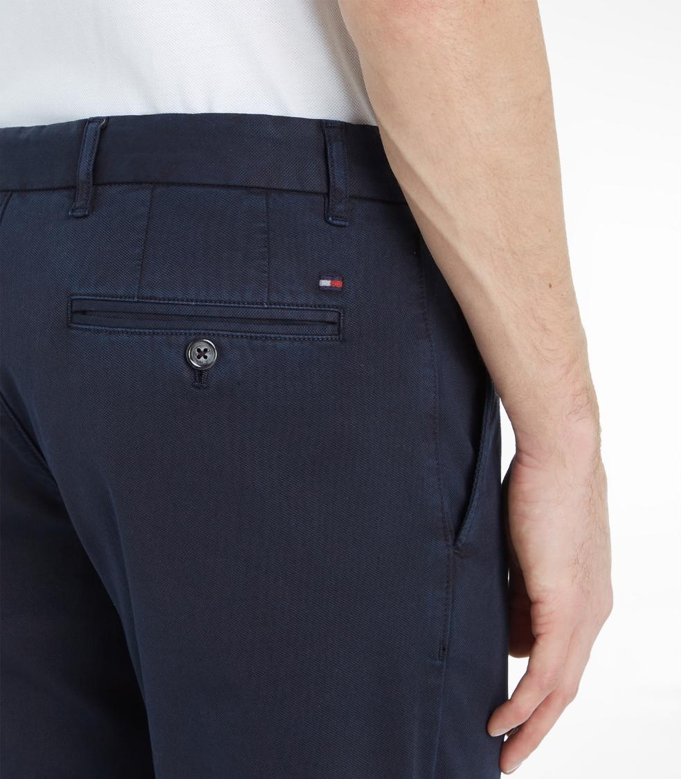Tommy Hilfiger - Men's Relaxed Fit Poplin Chinos - Image 10