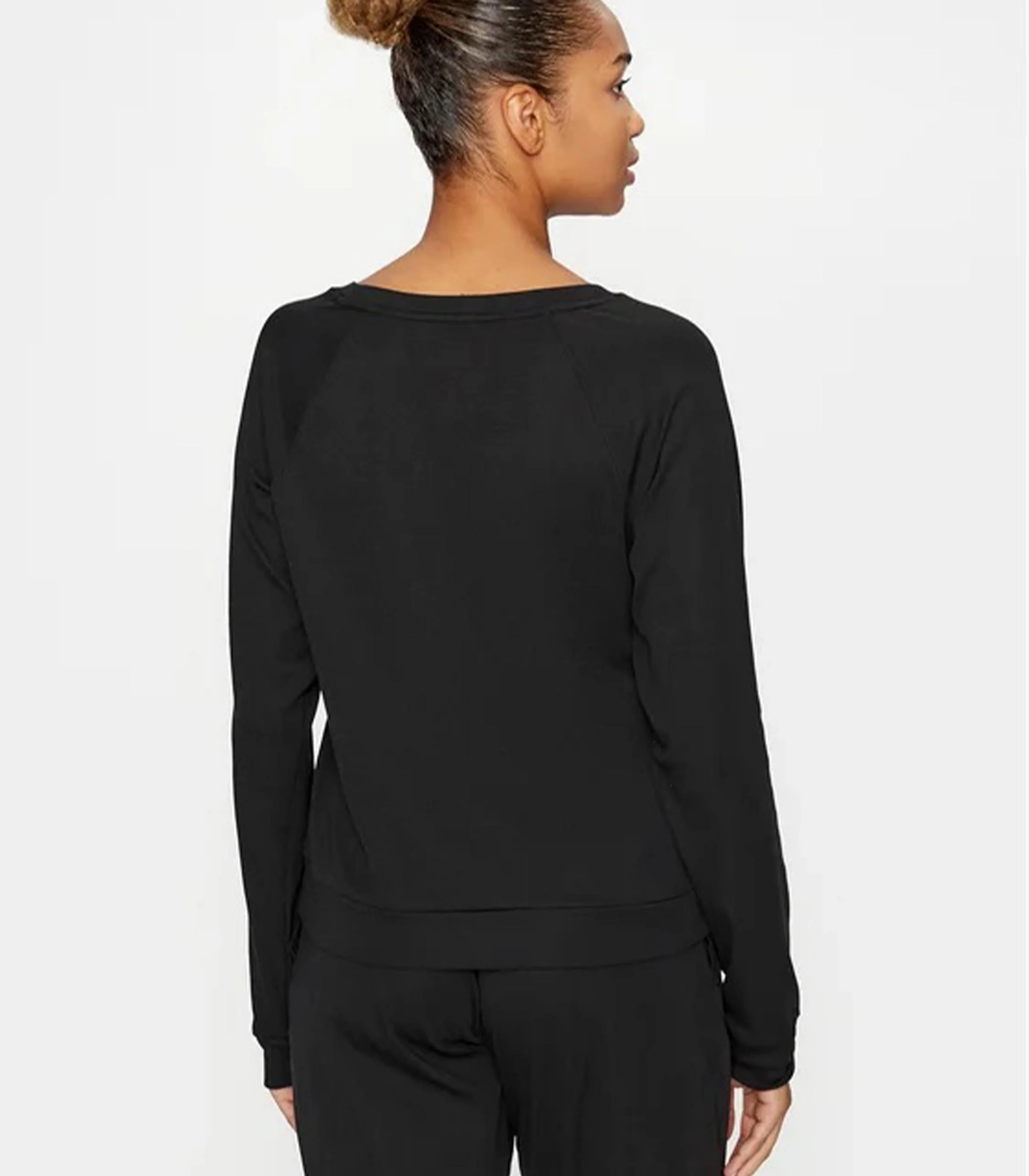 Calvin Klein - Women's Relaxed Fit Long Sleeve Pyjama T-Shirt - Image 3