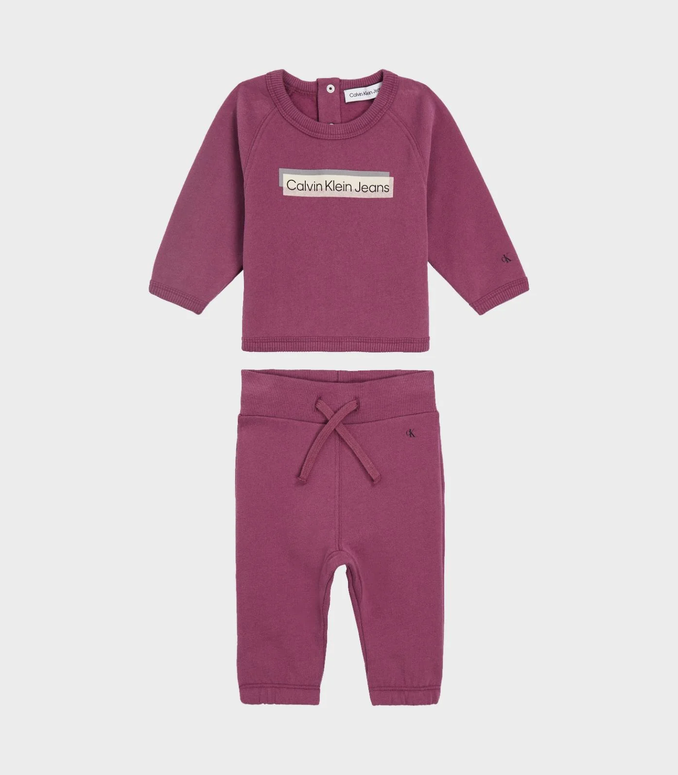 Calvin Klein  - Unisex -  Baby Logo Tracksuit - Image 3