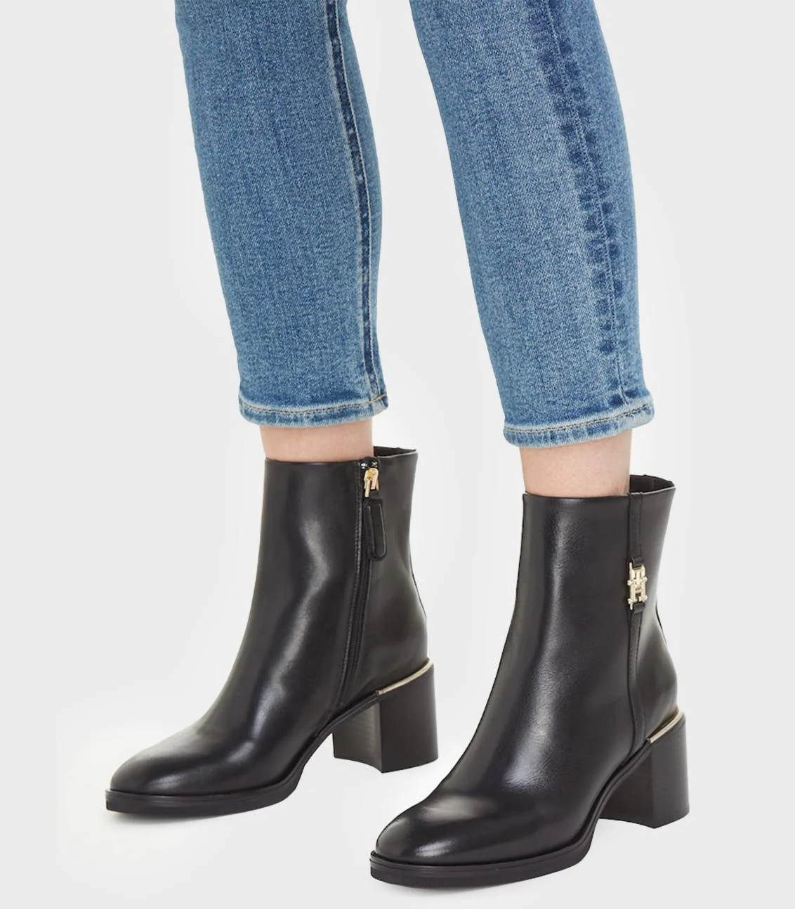 Tommy Hilfiger - Leather Ankle Boots‏ - Image 2