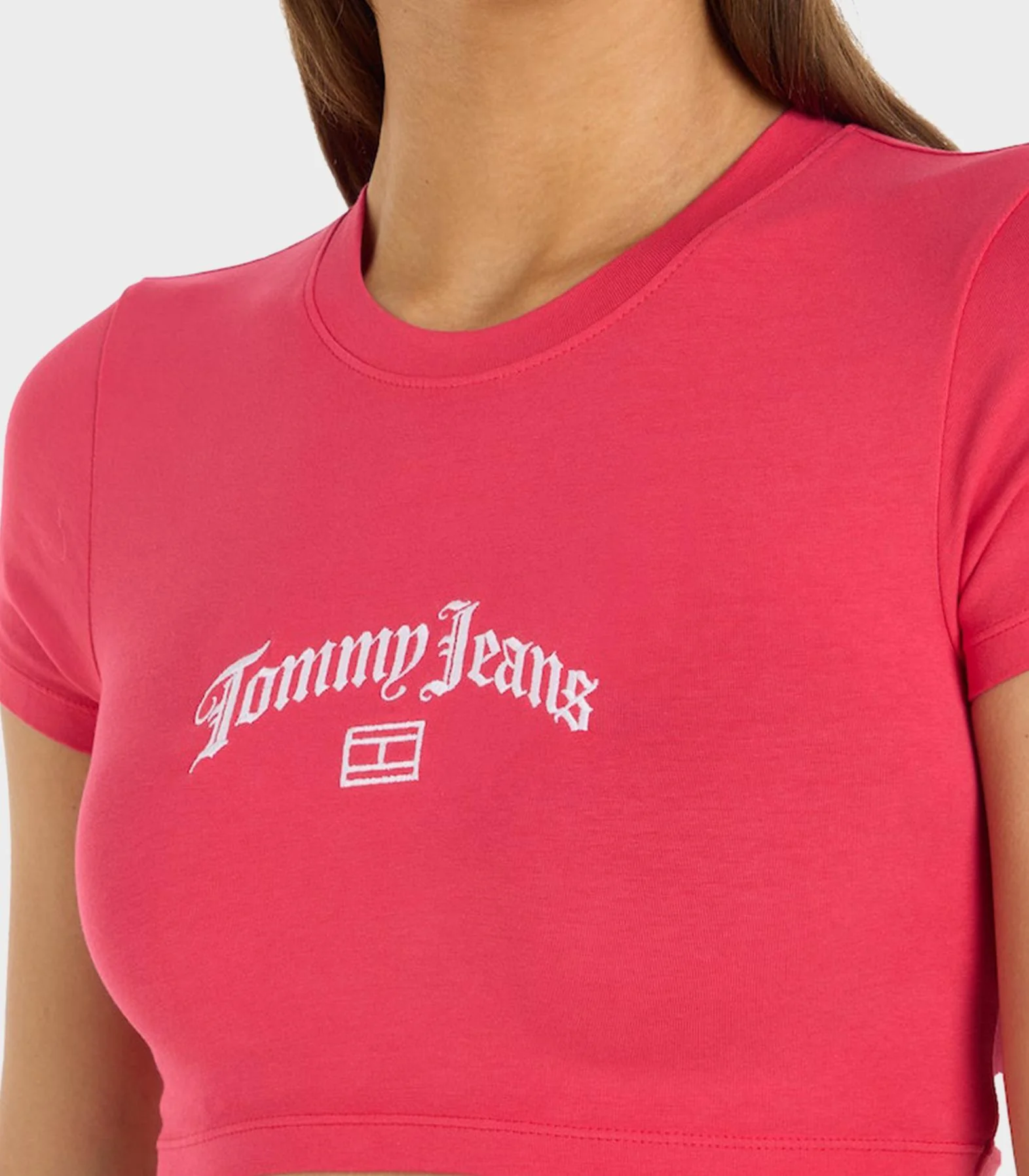 Tommy Hilfiger Jeans - Women's  Logo Cropped T - Shirt - Image 9