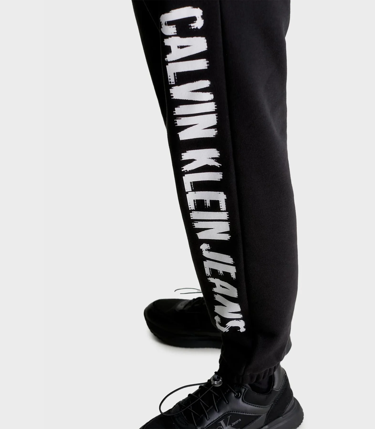 Calvin Klein  - Boys -  Pixel Logo Relaxed Jogger - Image 5