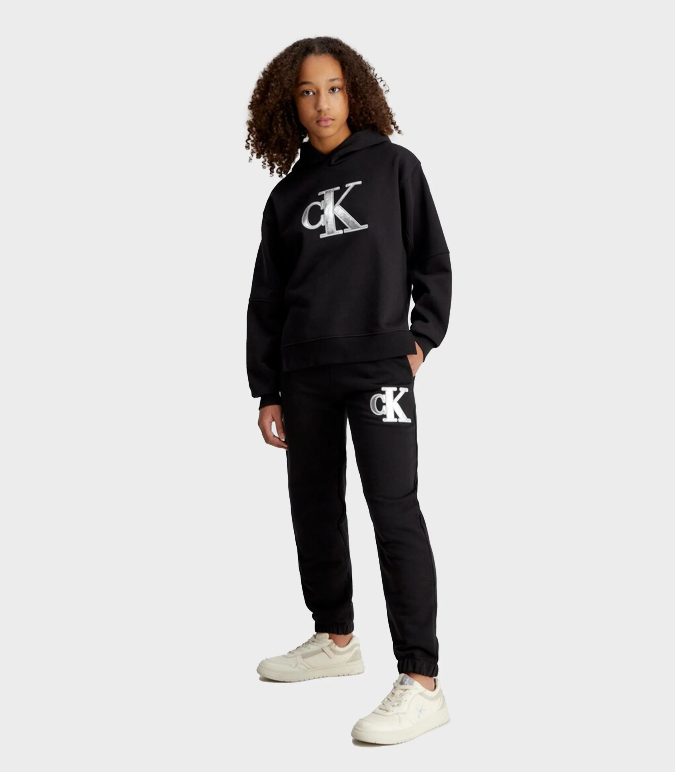 Calvin Klein  - Girls -  Metallic Monogram Sweatpants Regular Fit - Image 2