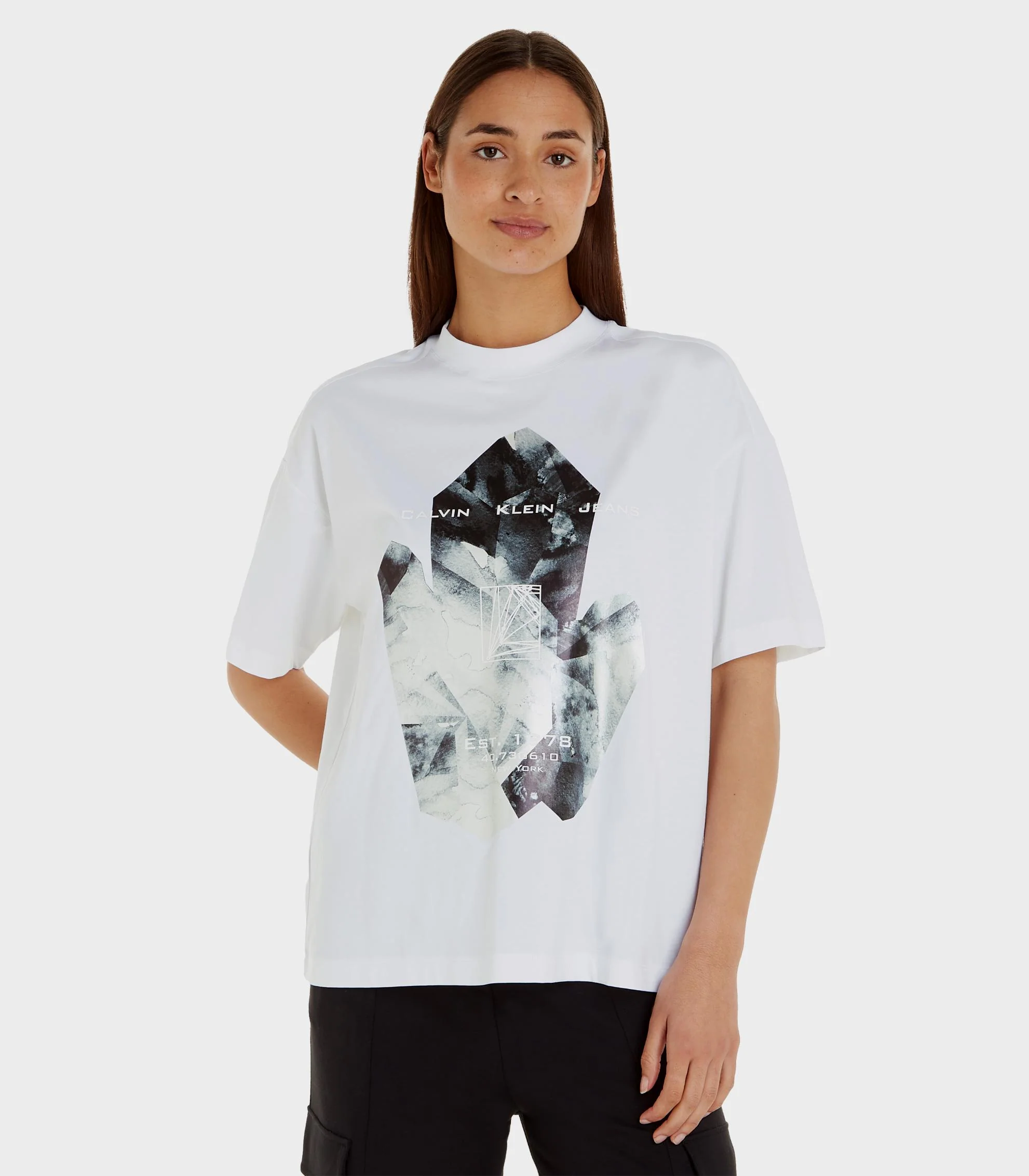 Calvin Klein Jeans - Diamond Graphic Boyfriend Tee - Image 3