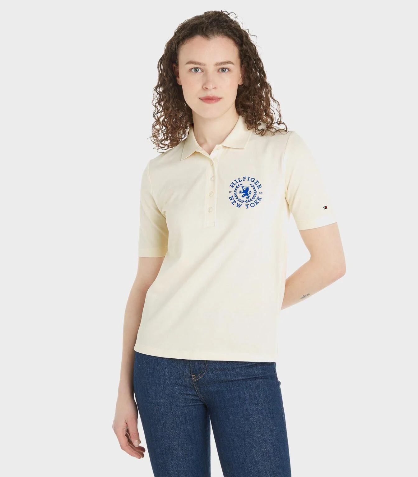 Tommy Hilfiger - Women's Regular Fit Crest Embroidery Polo T-Shirt - Image 2