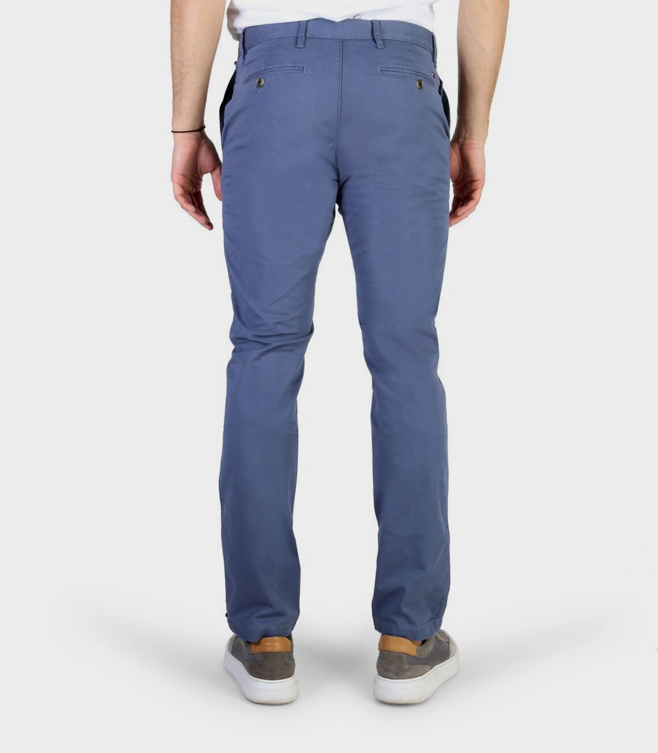Tommy Hilfiger - Men's Bleecker Chino Slim Taper Fit - Image 9