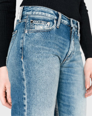 Calvin Klein Jeans - Mid Rise Boy Jeans - Image 4
