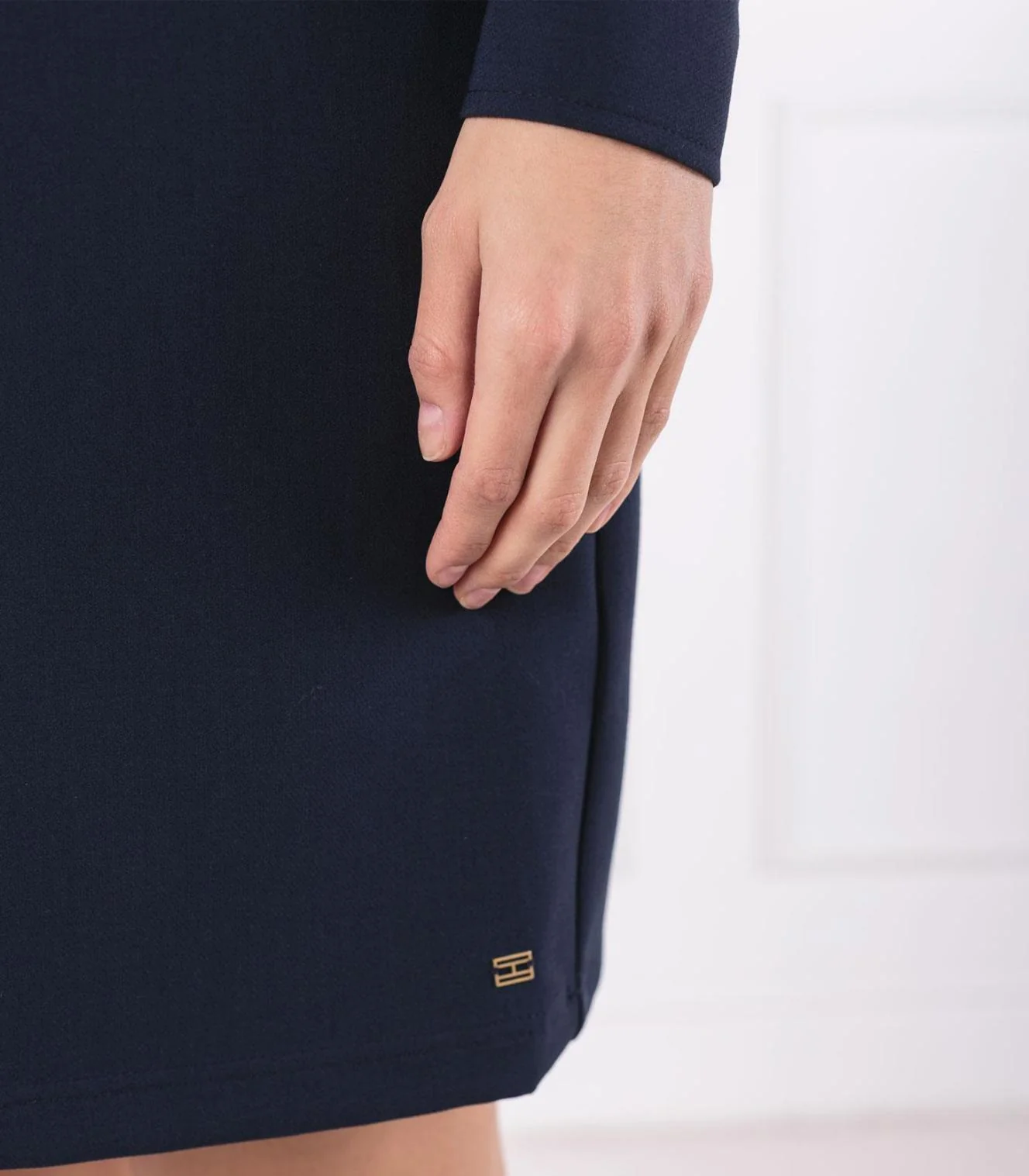 Tommy Hilfiger - Balloon Sleeve Crepe Dress - Image 8